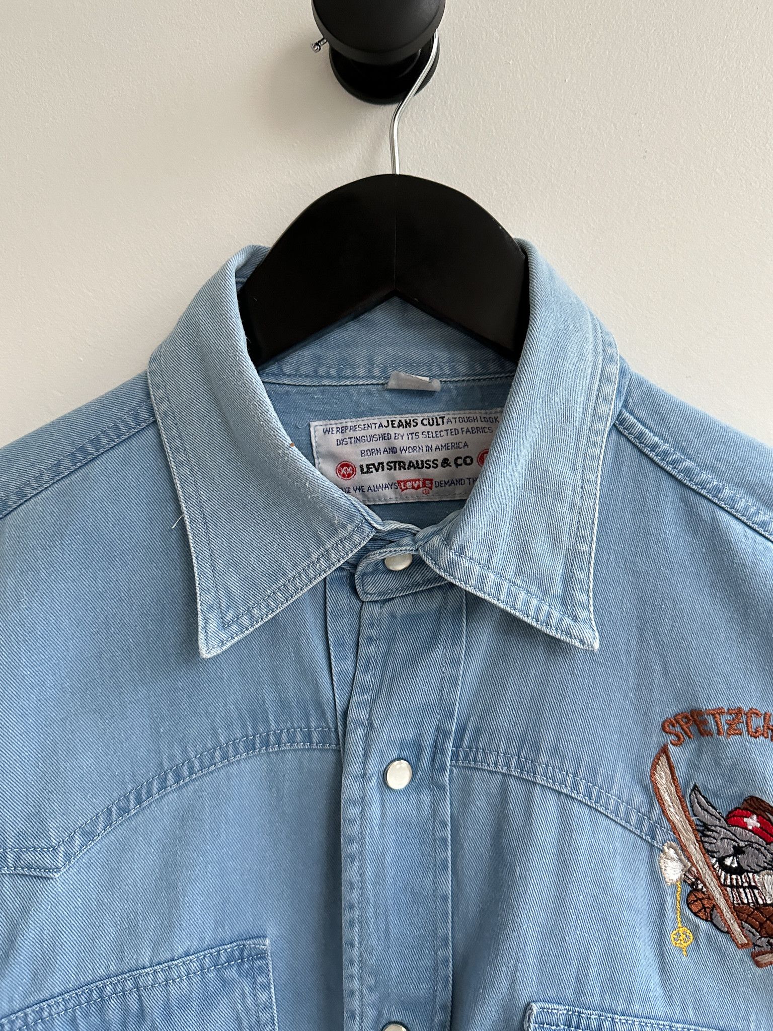 Levi's Vintage Levi's Denim Shirt Size US L / EU 52-54 / 3 - 3 Thumbnail