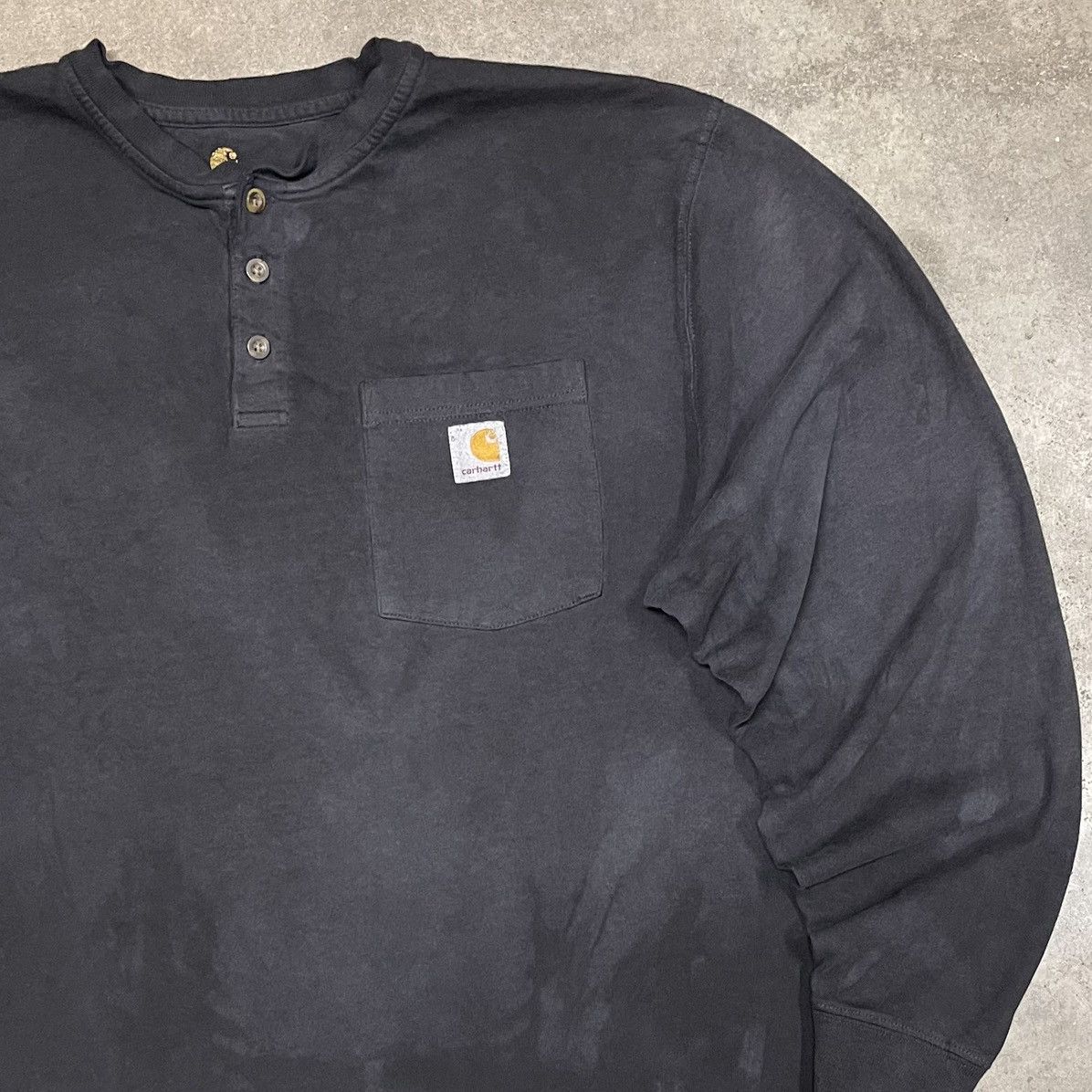 Carhartt Carhartt Long Sleeve Henley Loose Fit Faded Distressed Shirt Size US L / EU 52-54 / 3 - 2 Thumbnail
