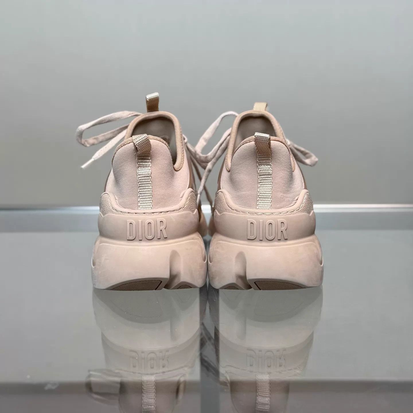 Dior DIOR D-CONNECT nude dad sneakers size 38 97 Size US 7.5 / IT 37.5 - 4 Thumbnail