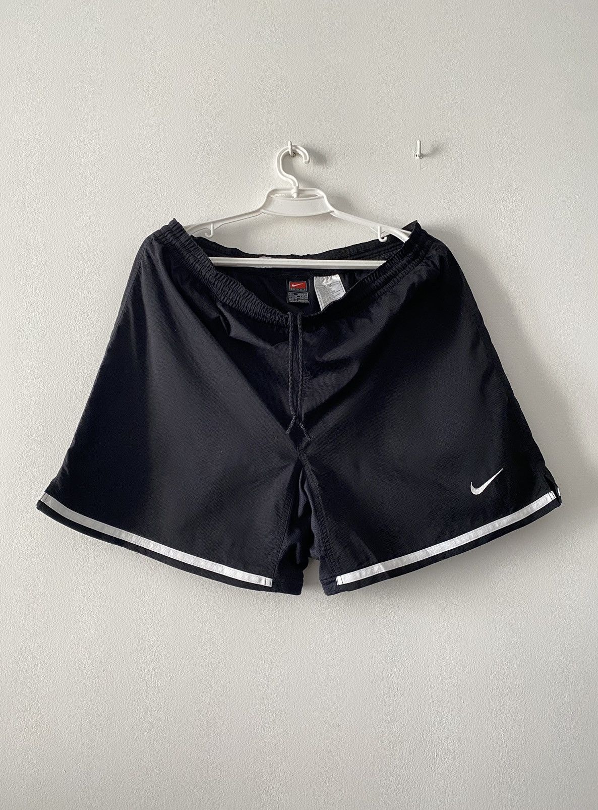 Nike Vintage Nike Team Shorts Size US 34 / EU 50 - 2 Thumbnail