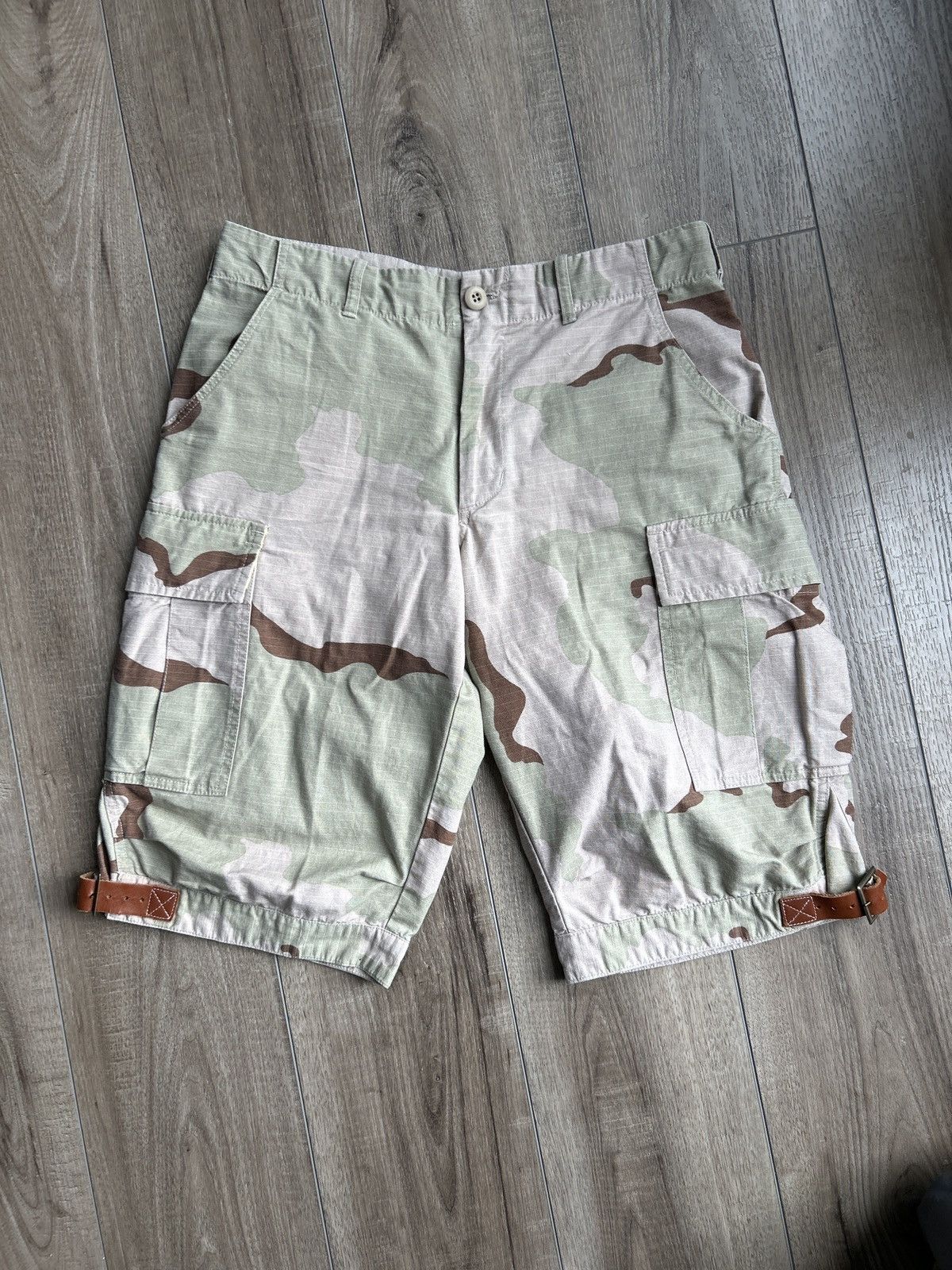 Nepenthes Nepenthes Desert Camo Cargo Ripstop Shorts Size US 32 / EU 48 - 2 Thumbnail