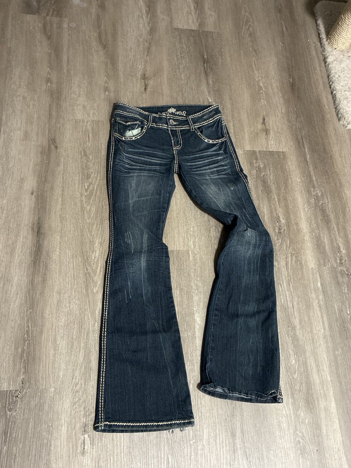 Almost Famous Almost Famous Low-Rise Flare Denim Size 27" / US 4 / IT 40 - 1 Thumbnail