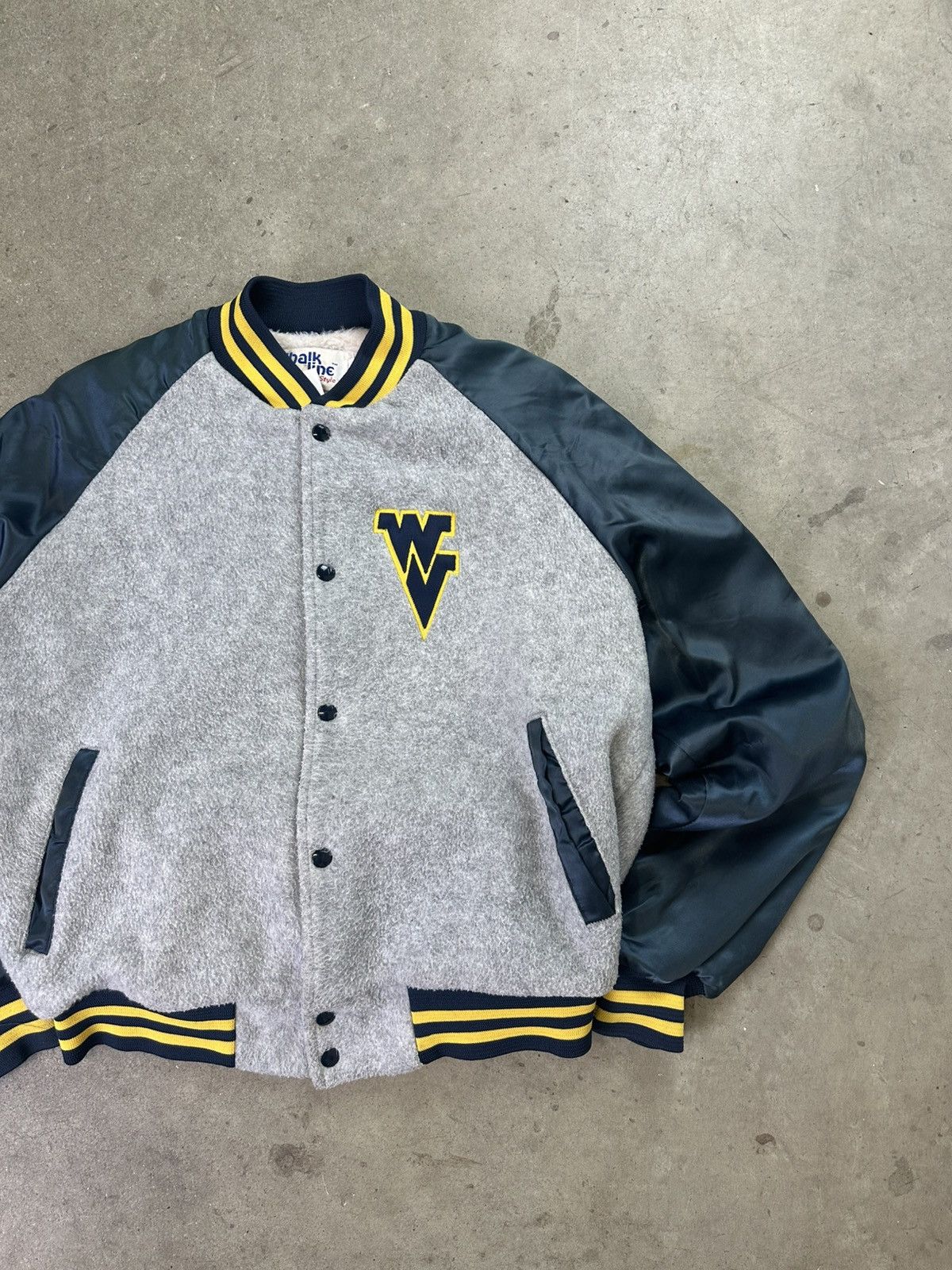 Vintage Vintage West Virginia Mountaineers Fleece Bomber Jacket 90s Size US M / EU 48-50 / 2 - 2 Thumbnail