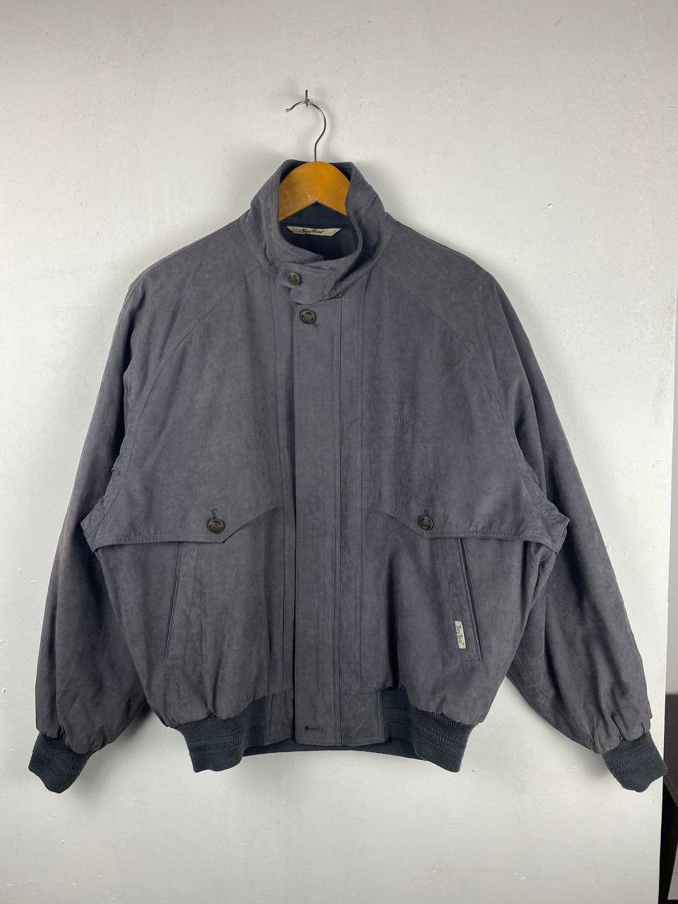 Japanese Brand troy bros japanese brand velvet bomber jacket nice design Size US L / EU 52-54 / 3 - 1 Thumbnail