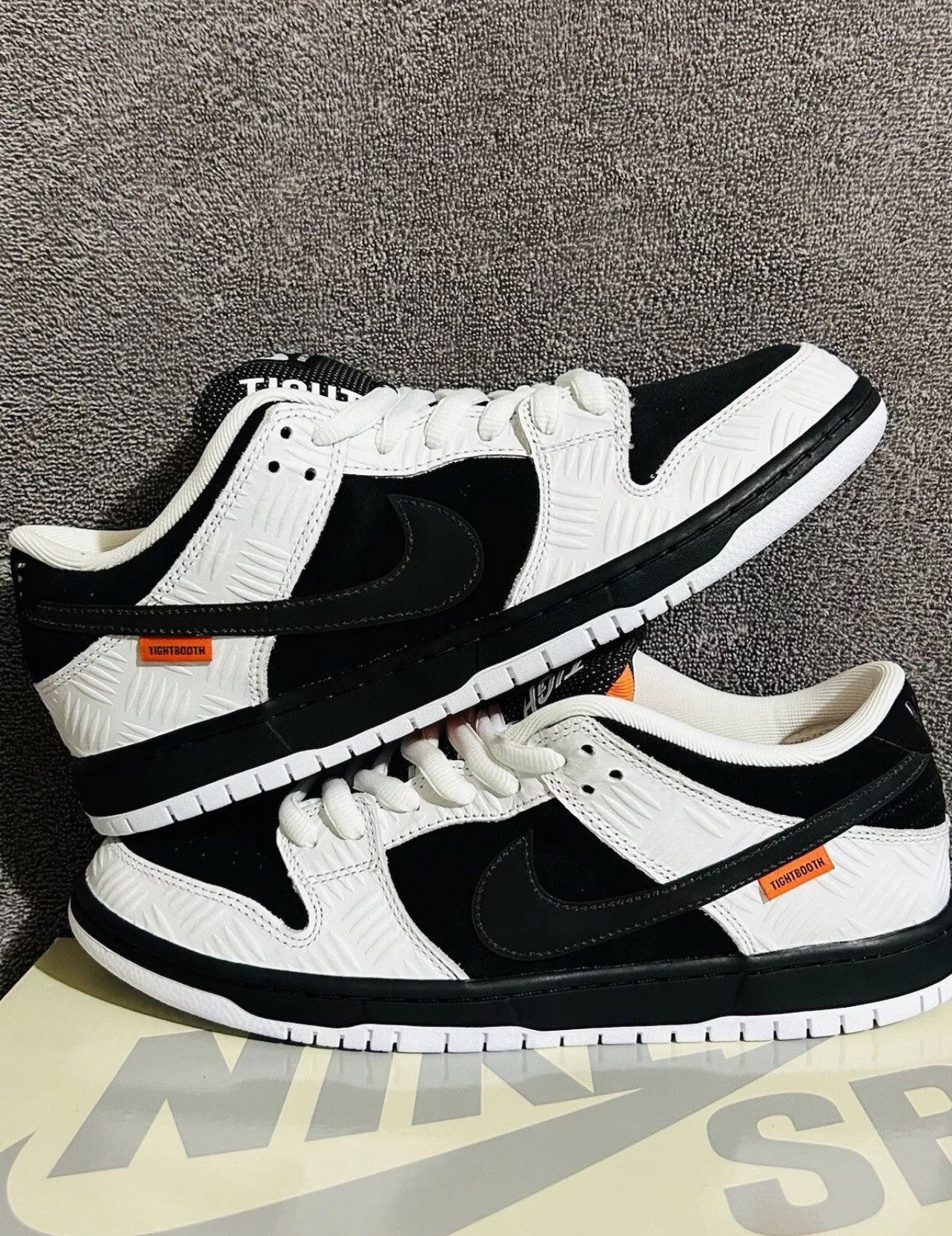 Nike Size 11 Nike sb dunk low tightbooth brand new Size US 11 / EU 44 - 7 Thumbnail