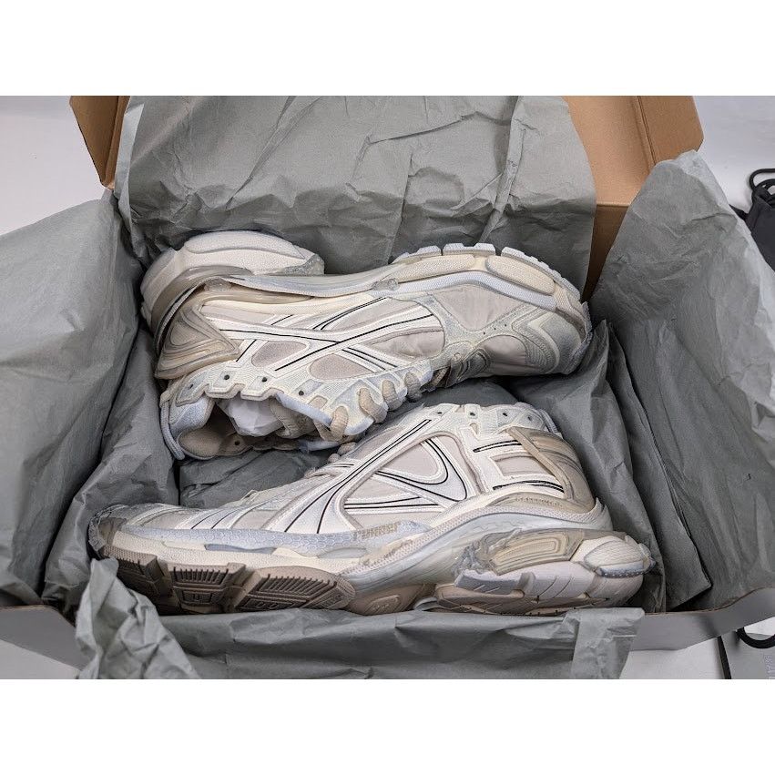 Balenciaga o1rshd1 Nylon/Suede/Mesh/w Runners in Beige Size US 12 / EU 45 - 23 Thumbnail