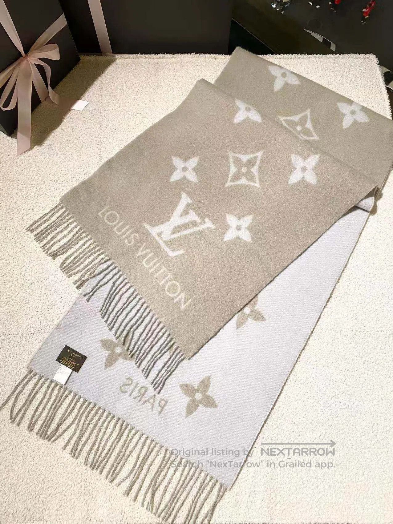 Louis Vuitton Louis Vuitton Presbyon full of printed cashmere scarf| Size ONE SIZE - 1 Thumbnail