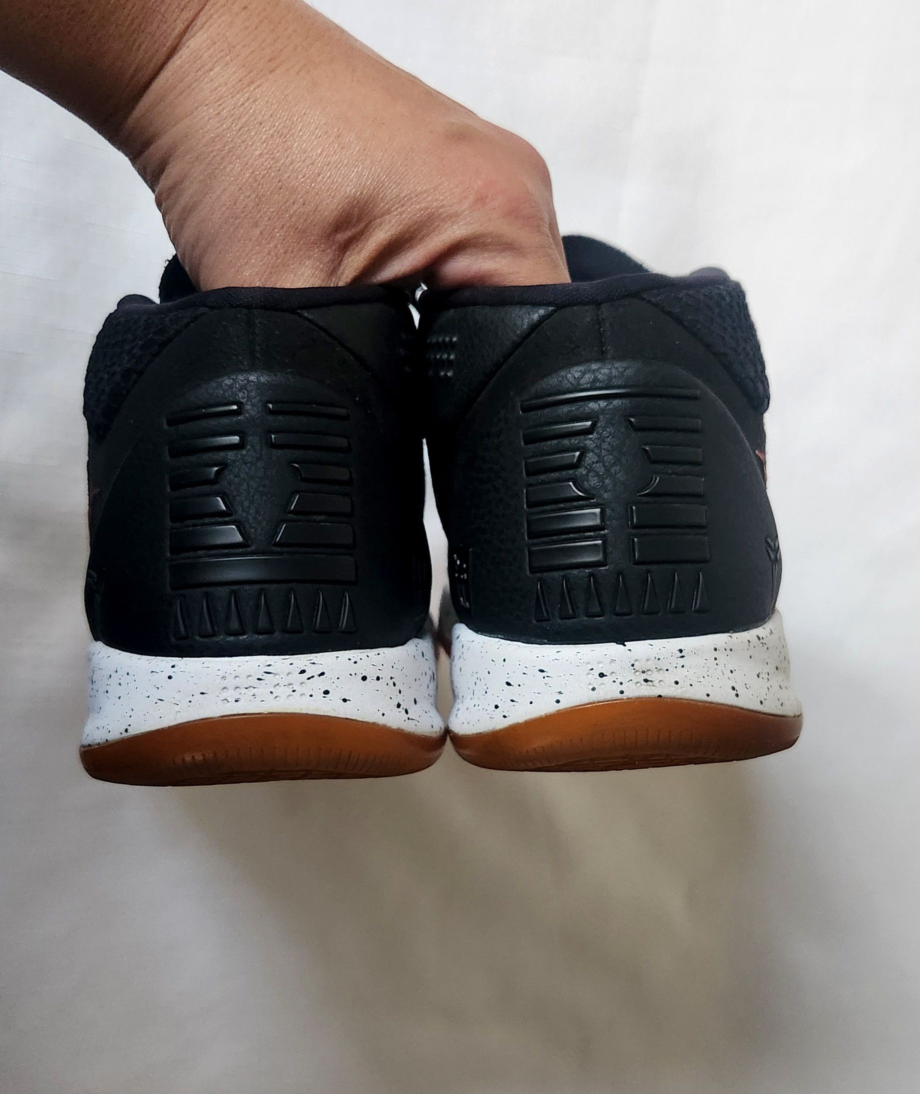 Nike Nike Kobe A.D. Men's SZ 12 922484-006 Black Gum sole Rare Size US 11.5 / EU 44-45 - 13 Thumbnail