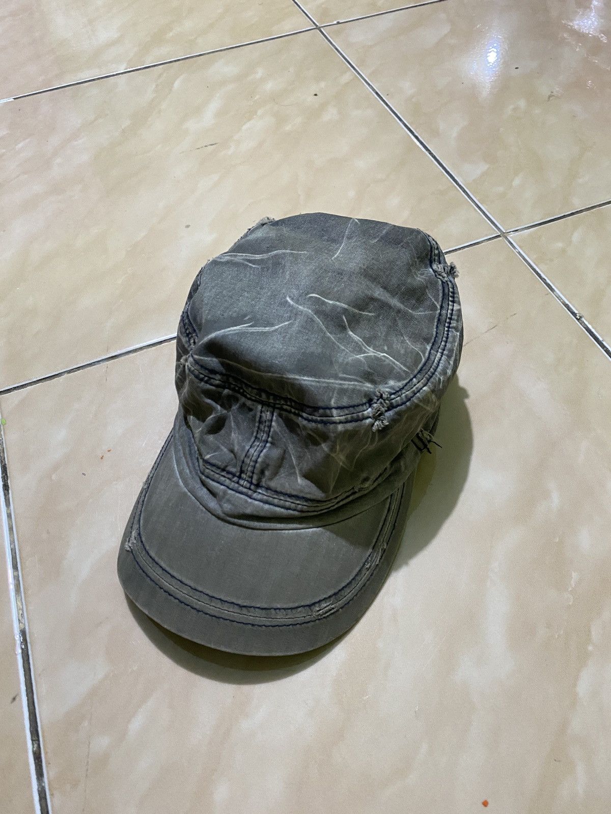 Japanese Brand COMMANDO HATS SMOKE MOTIF IFSIXWASNINE Size ONE SIZE - 2 Thumbnail