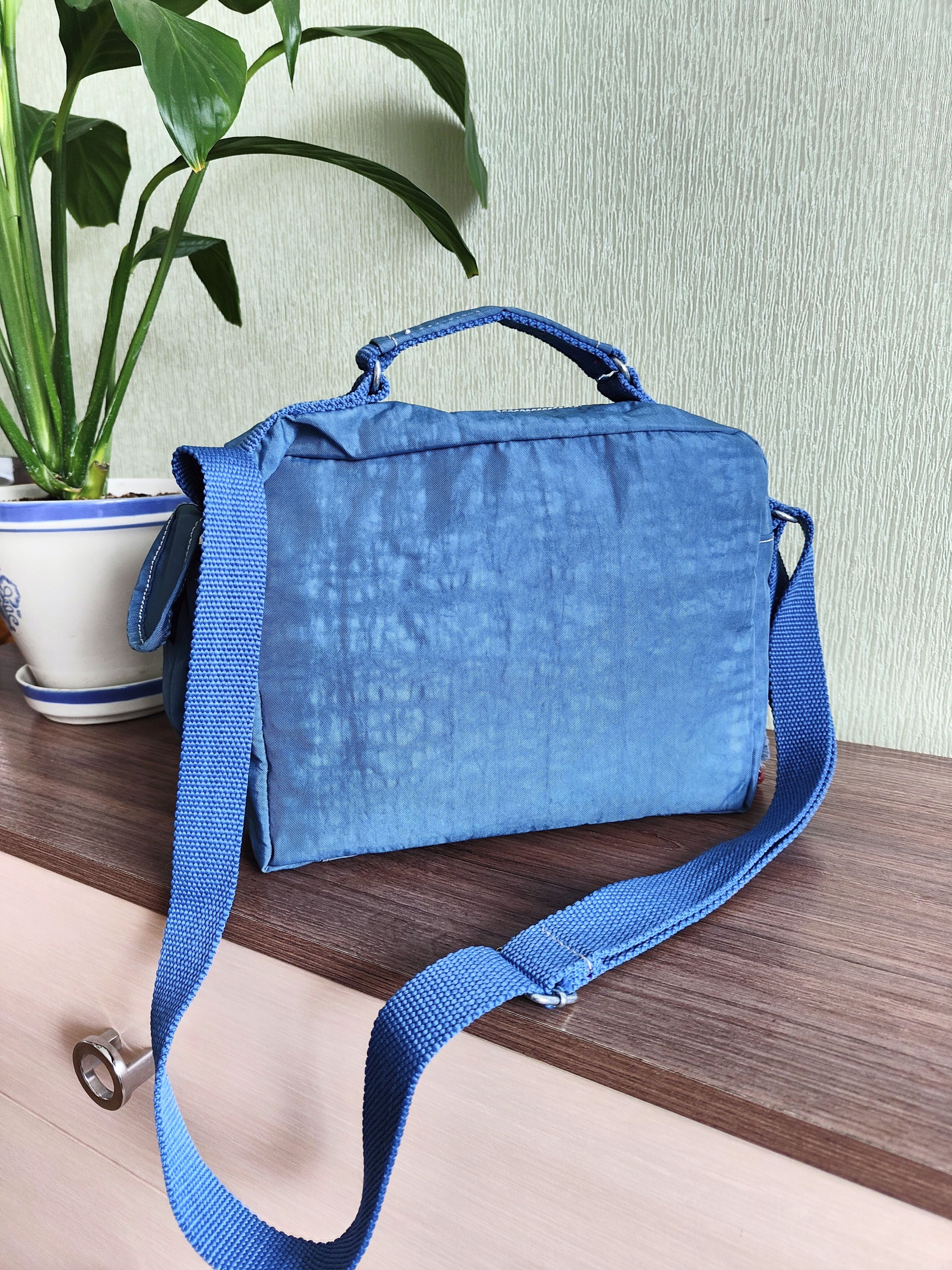 Japanese Brand Kipling Messenger Bag Kipling Shoulder Monkey Bag Size ONE SIZE - 2 Thumbnail