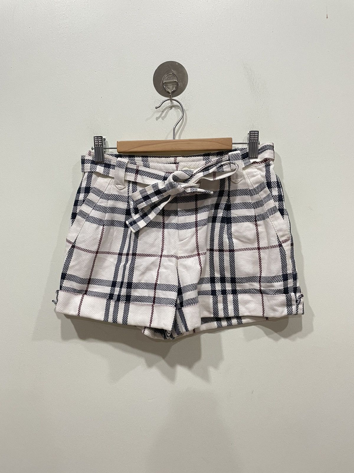 Burberry Burberry Novacheck Shorts Size 25" / US 0 / IT 36 - 1 Thumbnail