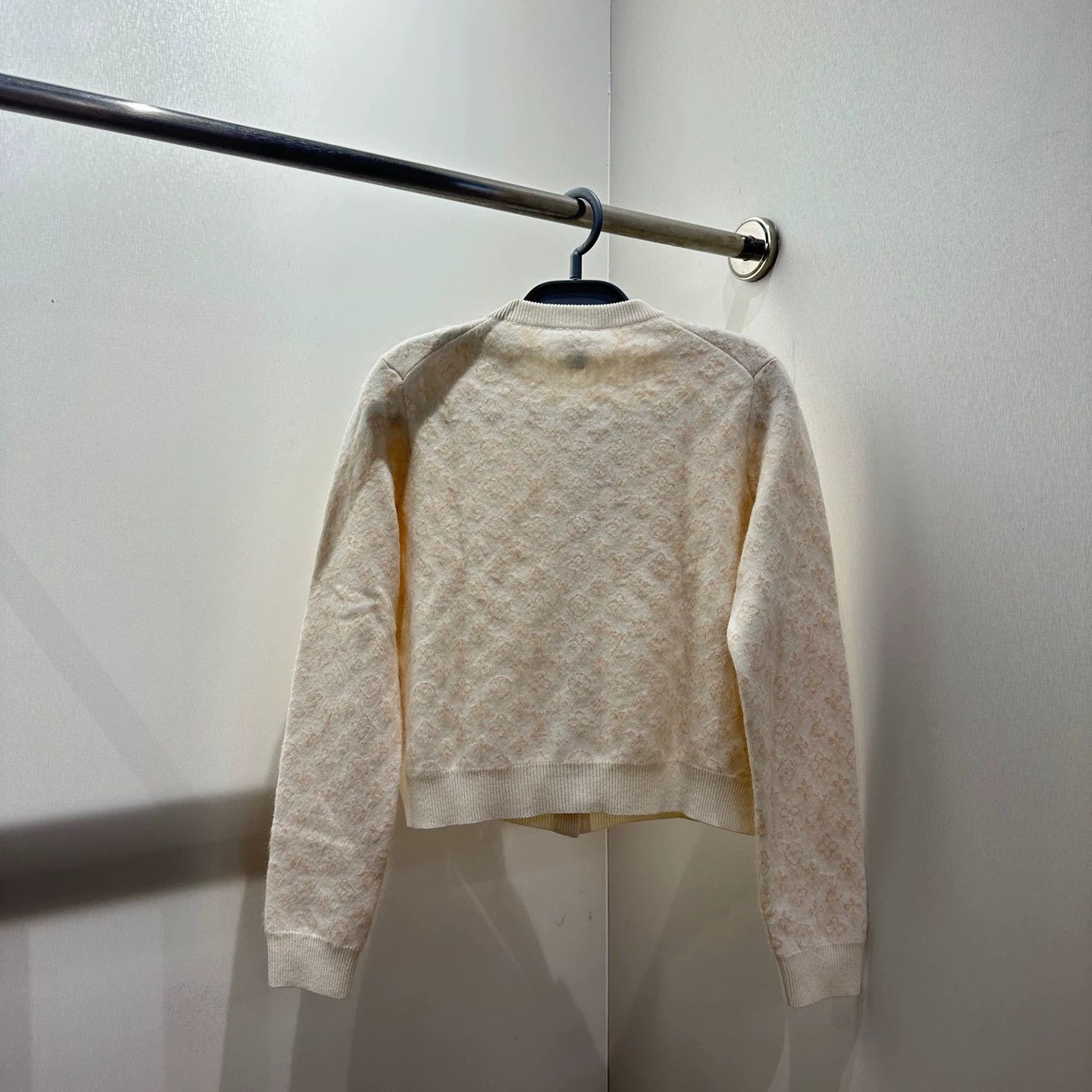 Louis Vuitton LV 26SS All Over Logo Wool Knit Cardigan XS Size XS / US 0-2 / IT 36-38 - 2 Thumbnail