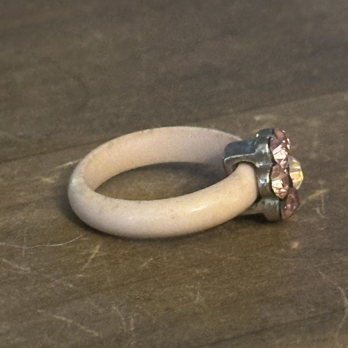 Vintage Vintage pink rhinestone flower ring Size ONE SIZE - 6 Thumbnail