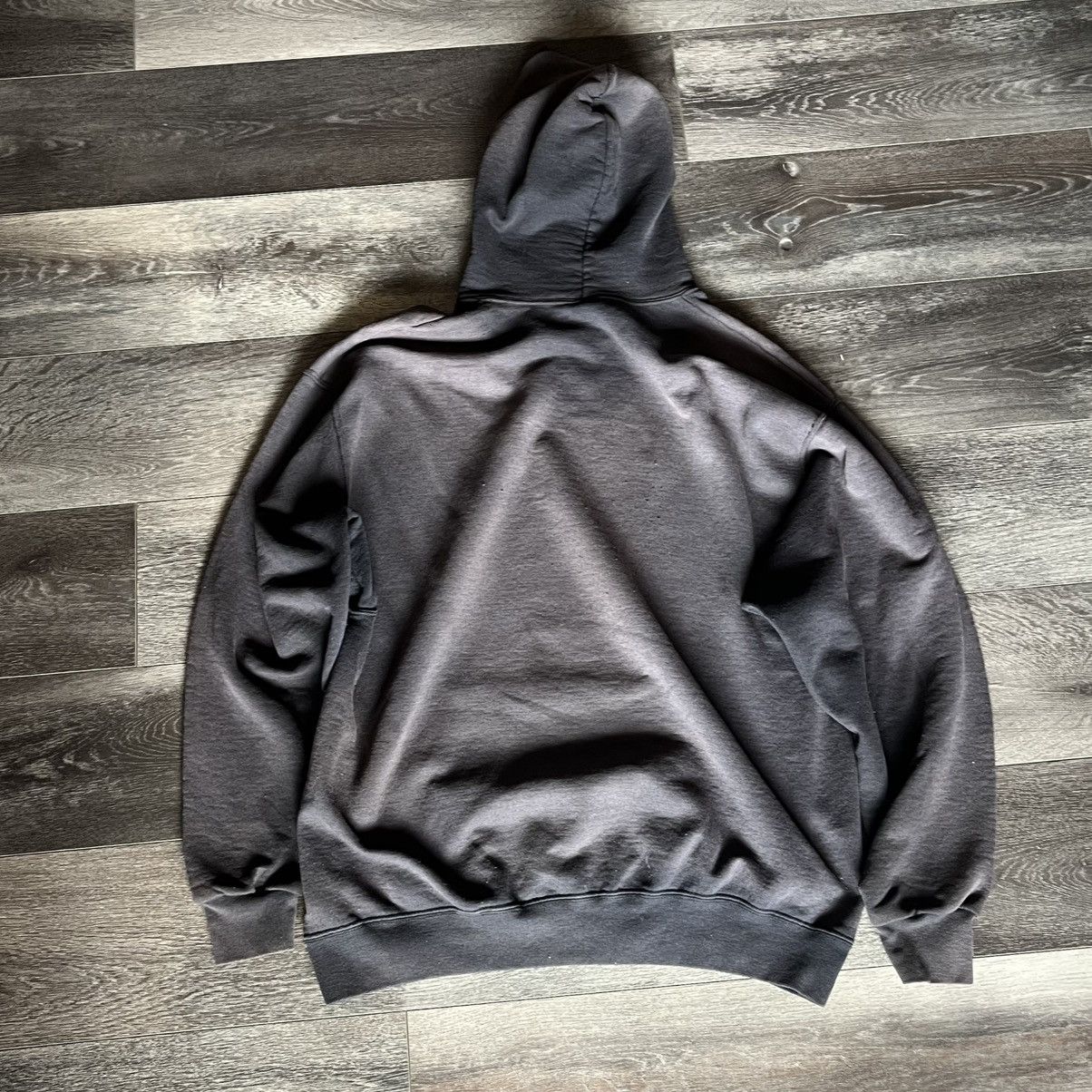 Vintage Vintage 2000s Jerzees Sunwashed Faded Black Blank Hoodie Y2K Size US XL / EU 56 / 4 - 2 Thumbnail