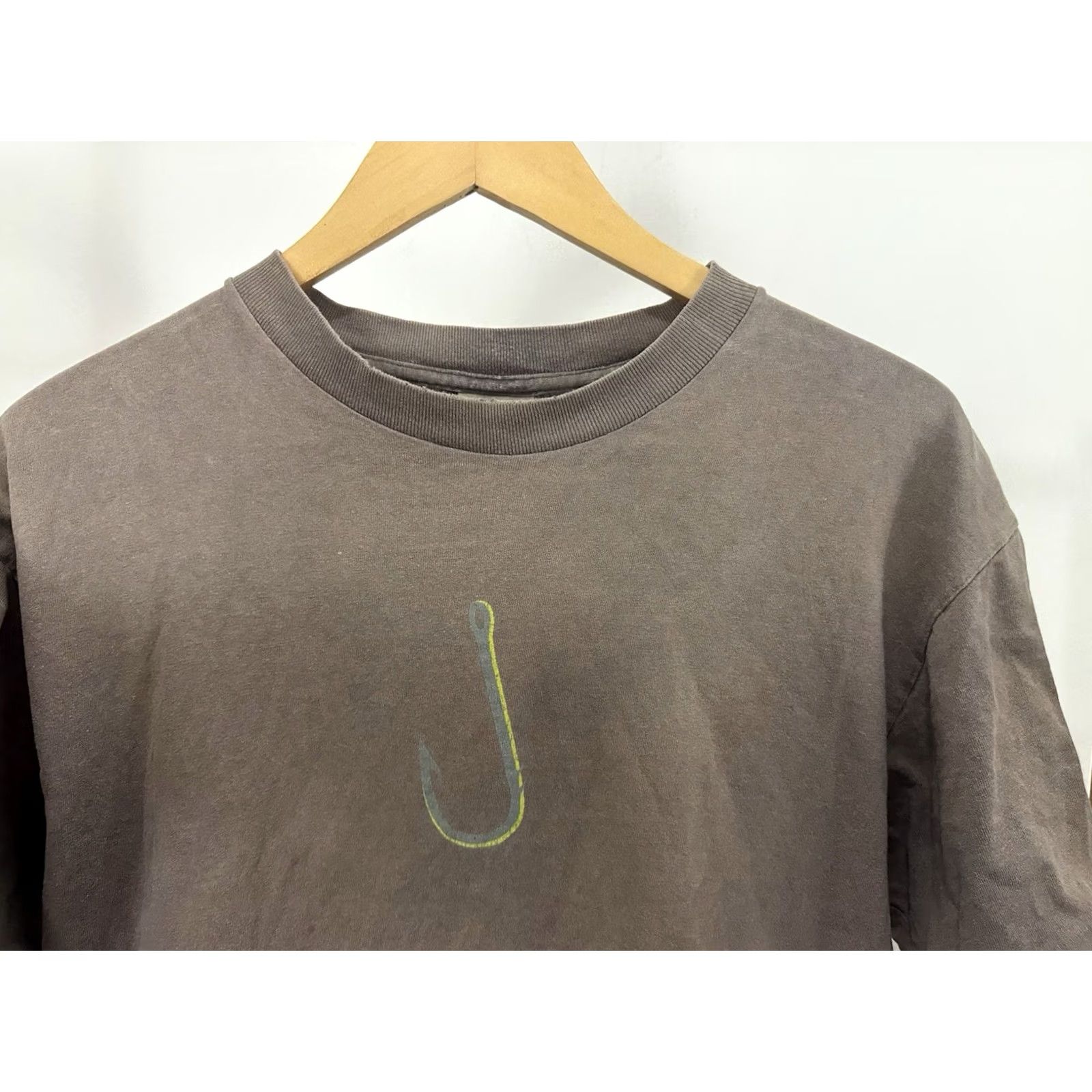 Vintage VTG 90s Phish Fishing Hook Gradient Sun Faded Band Tour Worn T-Shirt Size L Shirt Men Brown XS-XL? Size US L / EU 52-54 / 3 - 7 Thumbnail