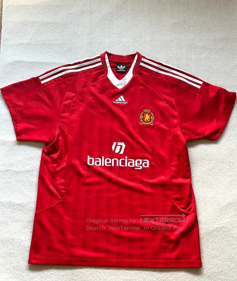 Balenciaga Balenciaga Manchester United Jersey Size US S / EU 44-46 / 1 - 1 Thumbnail