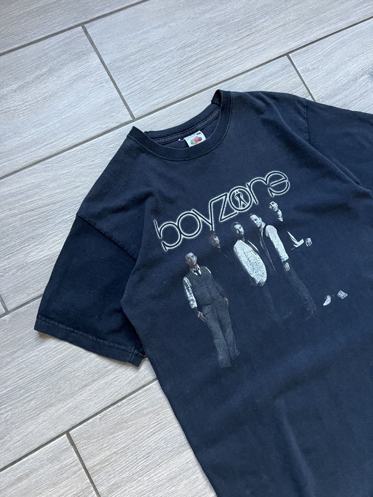 Band Tees Vintage 2008 Boyzone back again Tour merch OOs t shirt Size US S / EU 44-46 / 1 - 6 Thumbnail