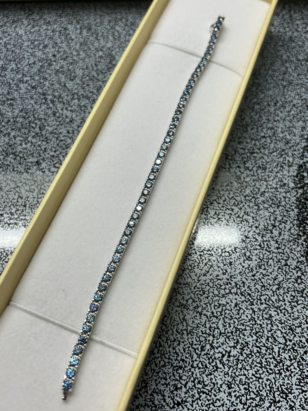 Jewelry Tennis Bracelet Blue Moissanite Size ONE SIZE - 7 Thumbnail