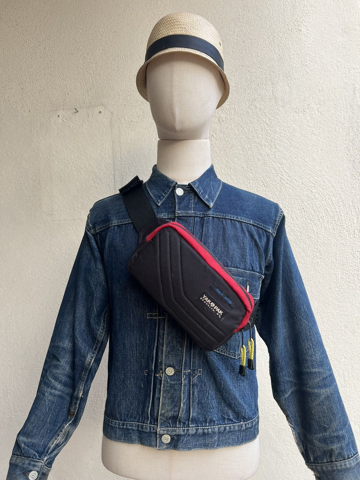Vintage Vintage 90s Yak Pak X Back Head Chest Bag Size ONE SIZE - 2 Thumbnail