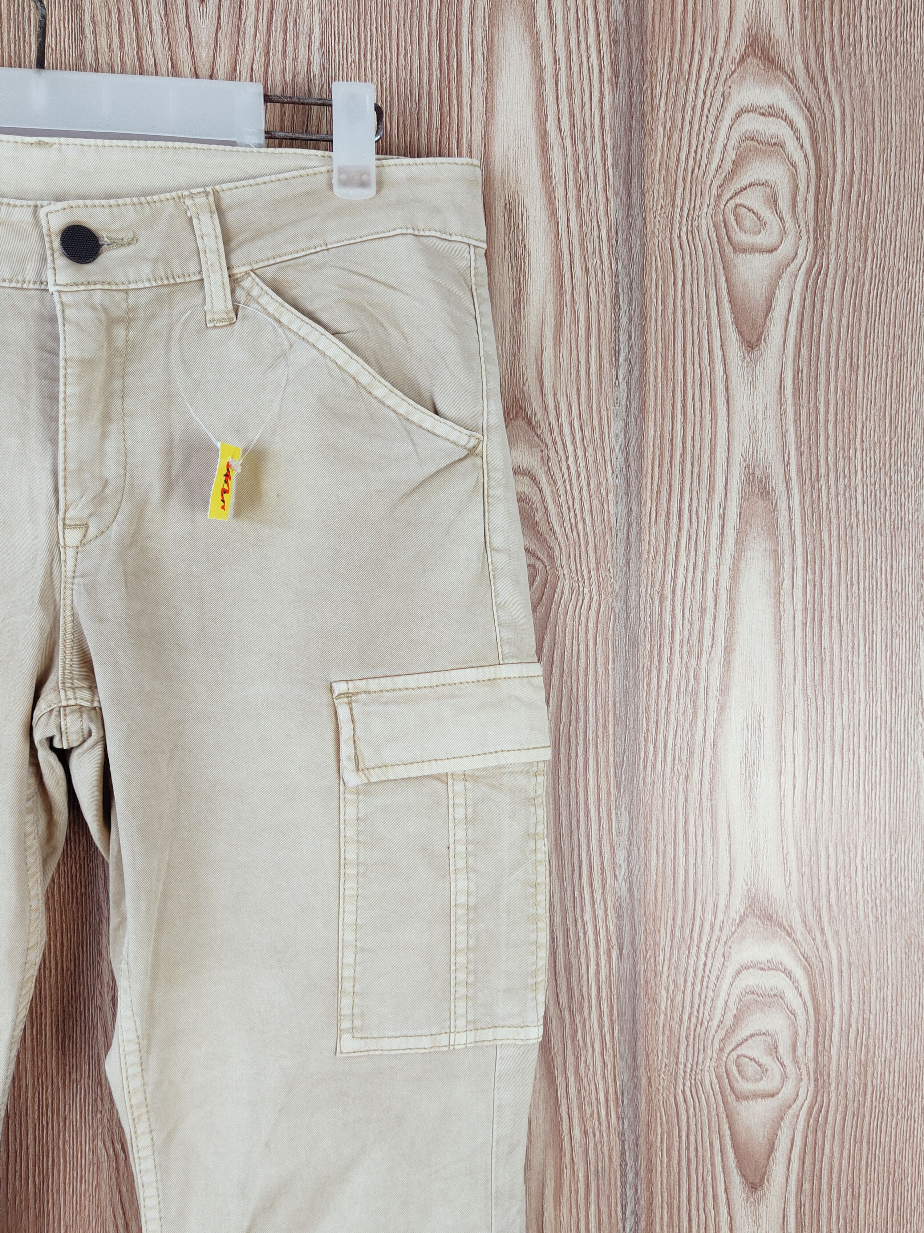 Japanese Brand Uniqlo Beige Multipocket Tactical Cargo Pants #W283 Size US 29 - 5 Thumbnail