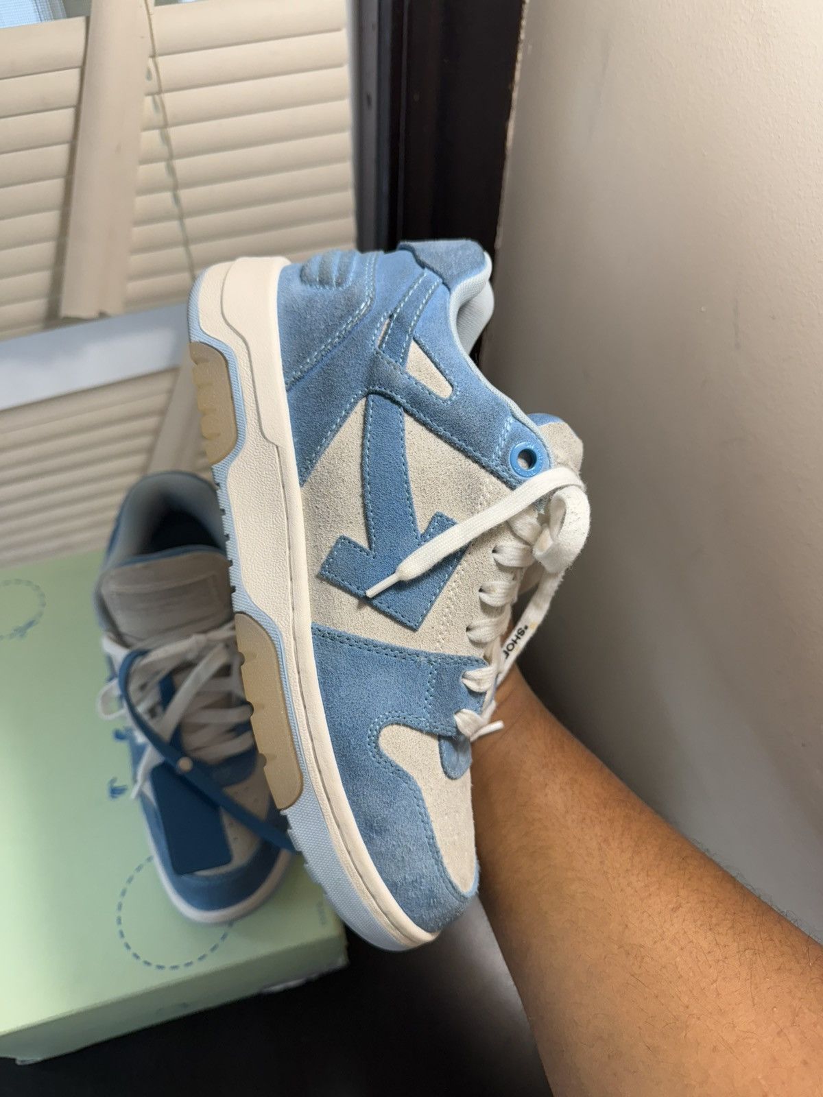 Off-White Out of Office Light Blue Size 40/ 7 US