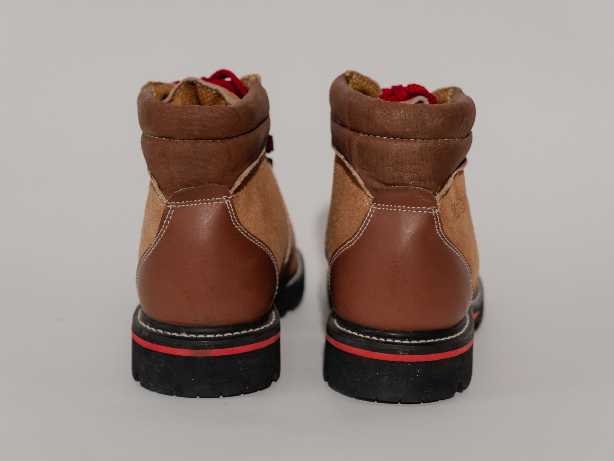 Other Vintage Matterhorn Mountaineering Boots (MINT CONDITION) Size US 8 / EU 41 - 6 Thumbnail