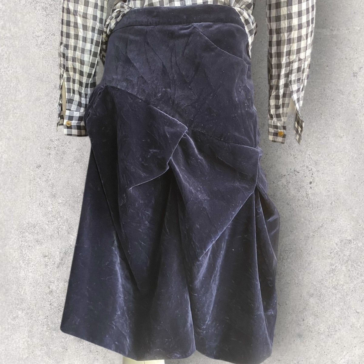 Vivienne Westwood Fall06 Velvet Drunken Skirt Size 28" / US 6 / IT 42 - 6 Thumbnail