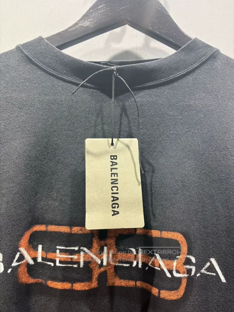 Balenciaga Balenciaga Double B Print Letter Distressed Long Sleeve Size US XS / EU 42 / 0 - 5 Thumbnail