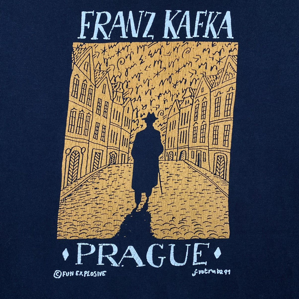 Vintage Vintage FRANZ KAFKA Prague Art Tee Literature Metamorphosis Size US L / EU 52-54 / 3 - 4 Thumbnail