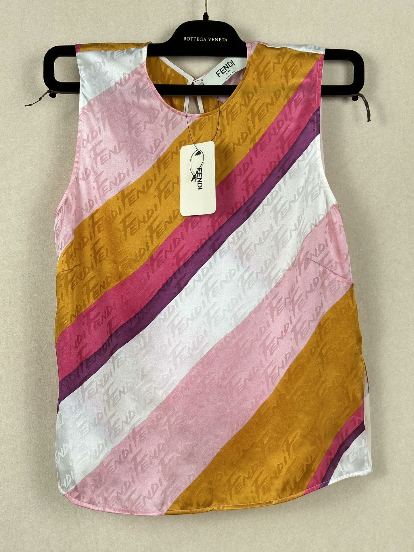 Fendi Fendi Color-Block Logo Silk Sleeveless Top Size S / US 4 / IT 40 - 1 Thumbnail