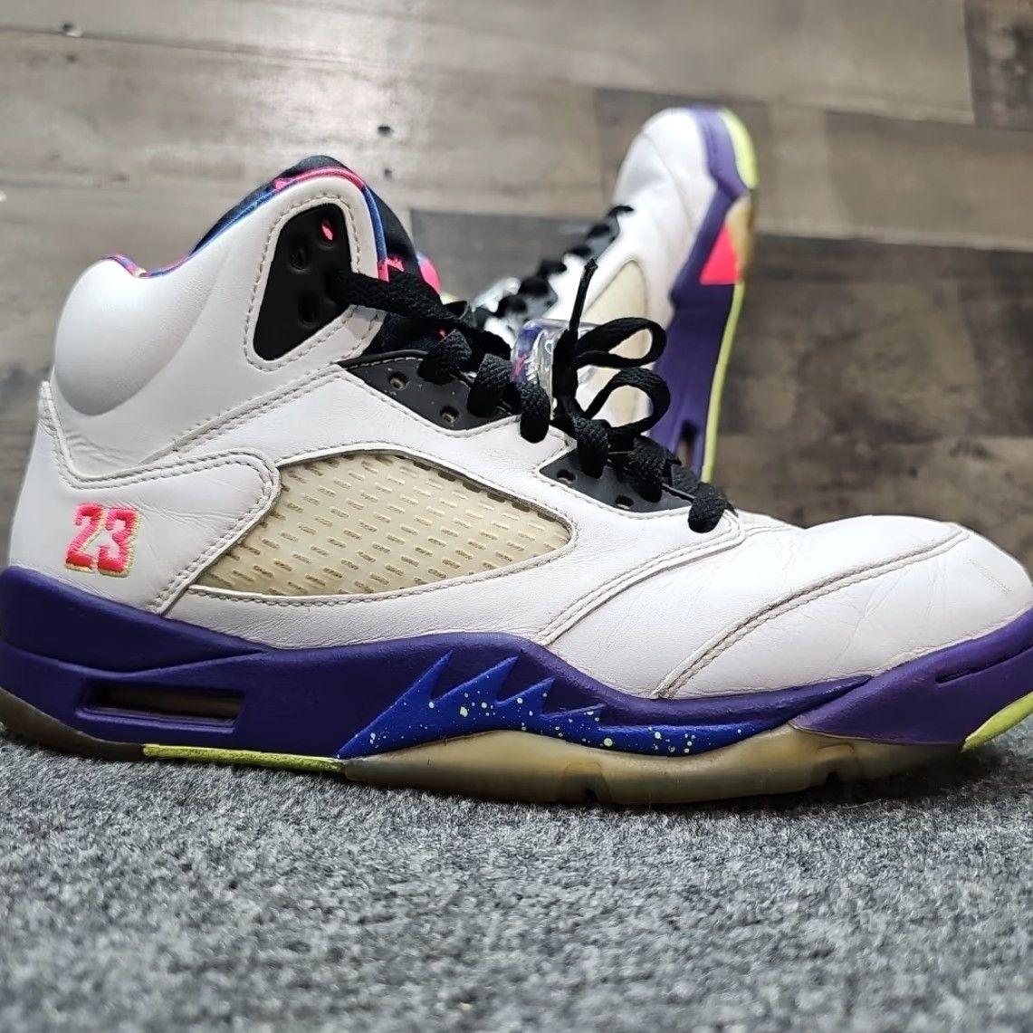 Jordan Brand Jordan 5 Retro Alternate Bel-Air 2020 Size 9.5 Men Sneakers White Size US 9 / EU 42 - 2 Thumbnail