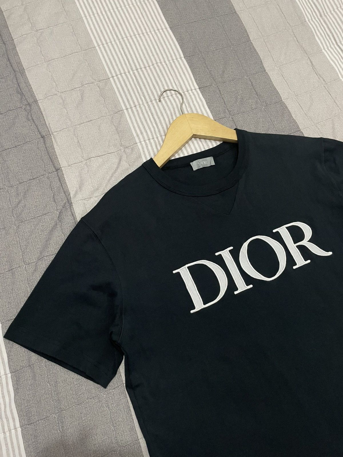 Japanese Brand DIOR SS21 tee 183J685A0677 Size US M / EU 48-50 / 2 - 2 Thumbnail