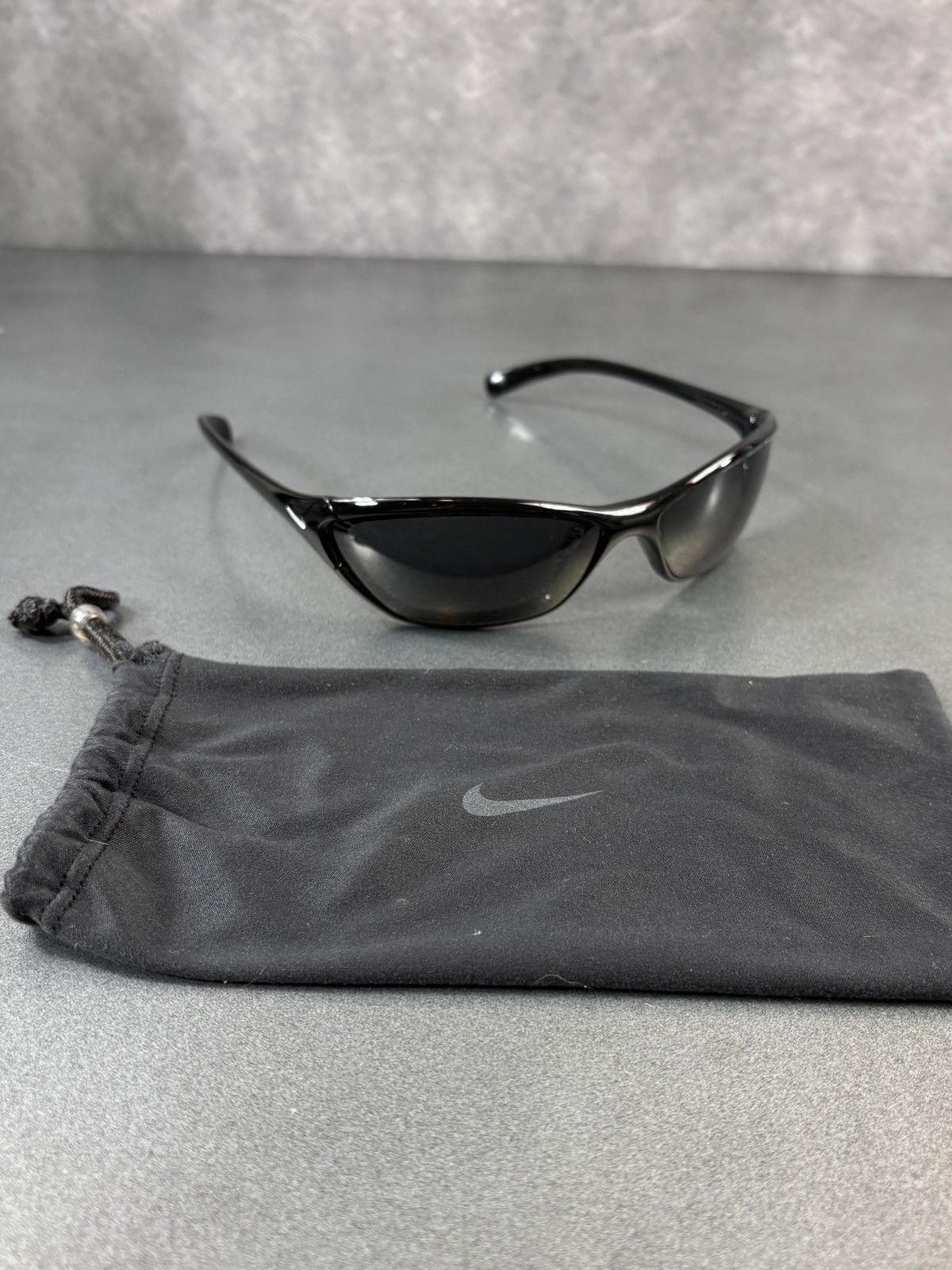 小物 NIKE 00s archive Y2K sunglasses swoosh NIKE 00s archive Y2K sunglasses swoosh