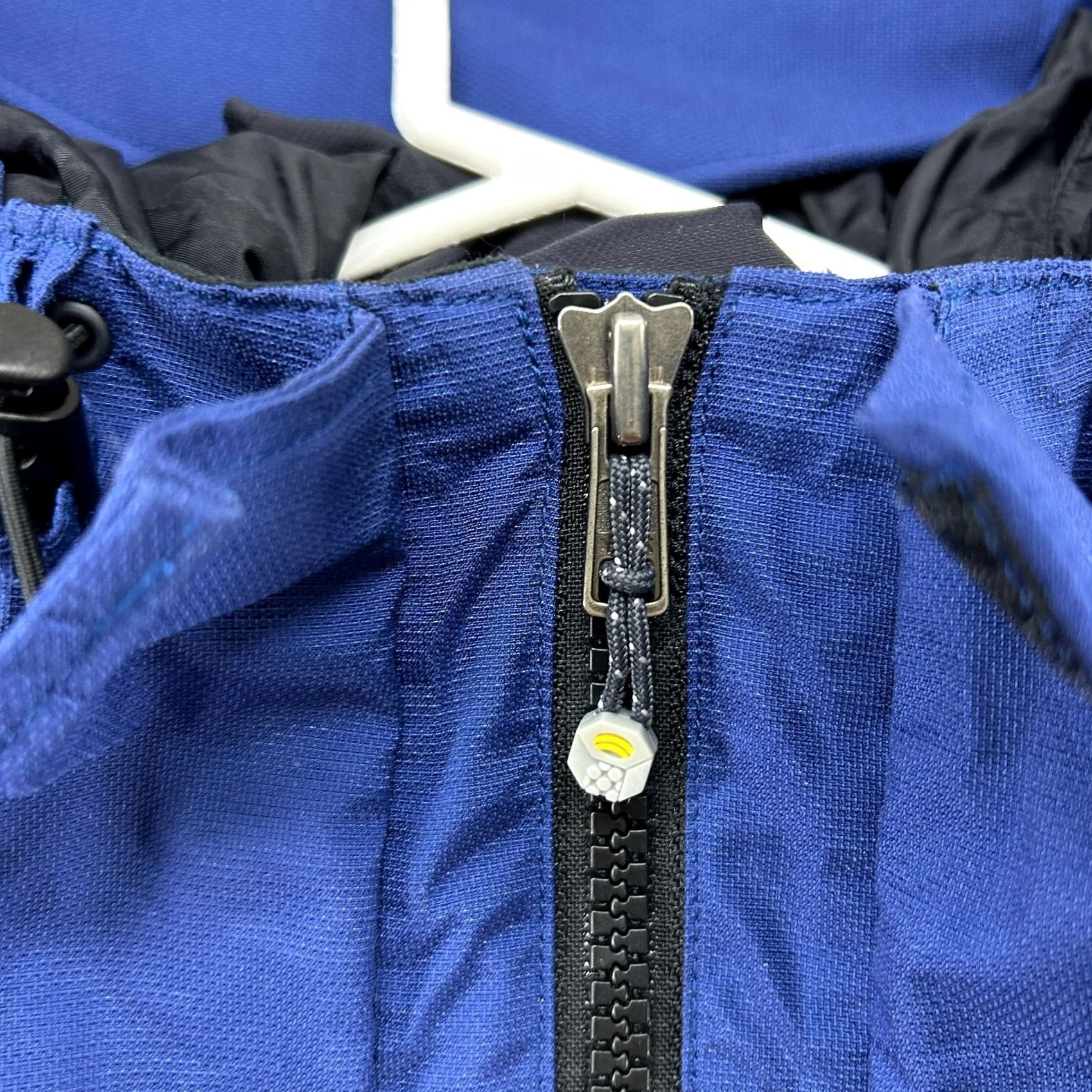 Mountain Hardwear VINTAGE Mountain Hardwear Jacket Men L Blue Black Parka Rain Hooded Mt Baker 90s Size US L / EU 52-54 / 3 - 4 Thumbnail