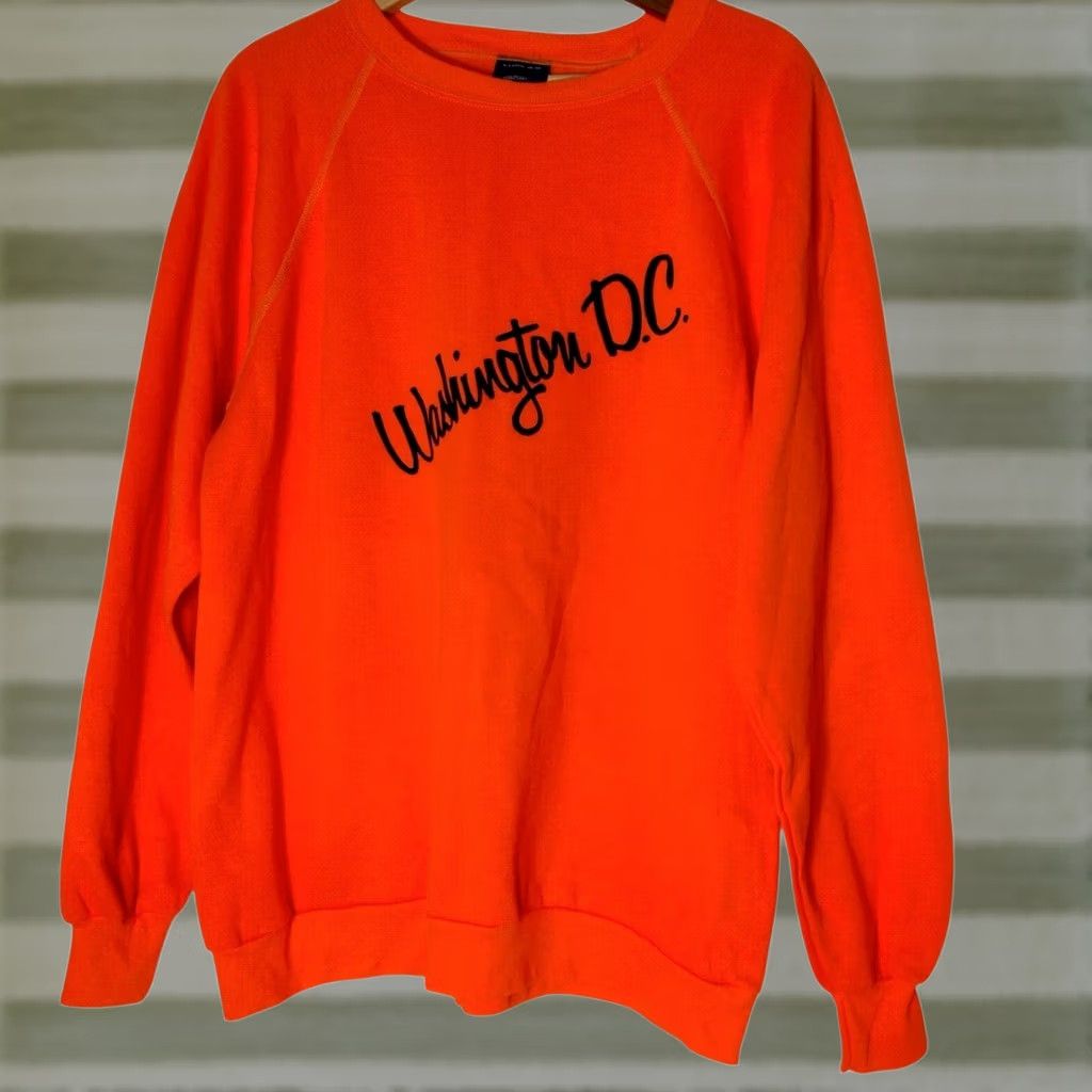 Vintage Item Specifications: Running Size US XL / EU 56 / 4 - 1 Thumbnail
