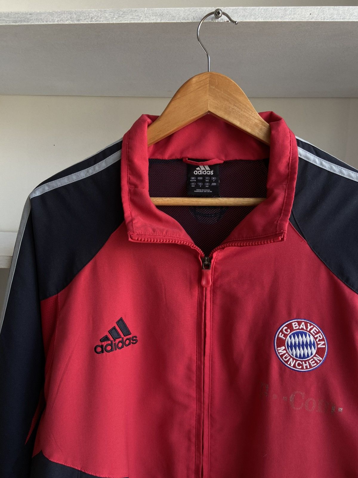 Adidas Vintage Adidas Bayern Munich Football Track Jacket 00s Size US L / EU 52-54 / 3 - 4 Thumbnail