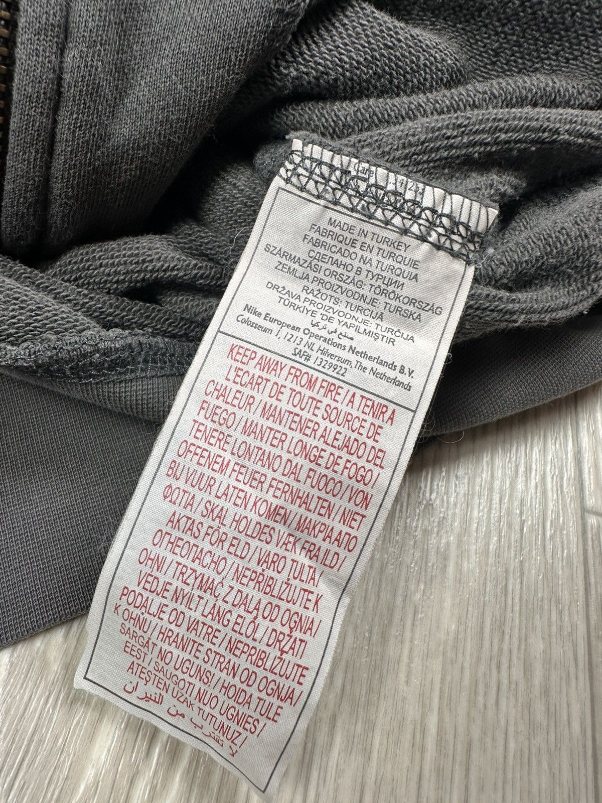 Nike Vintage Nike Y2K Zip Hoodie Big Logo Size US M / EU 48-50 / 2 - 8 Thumbnail