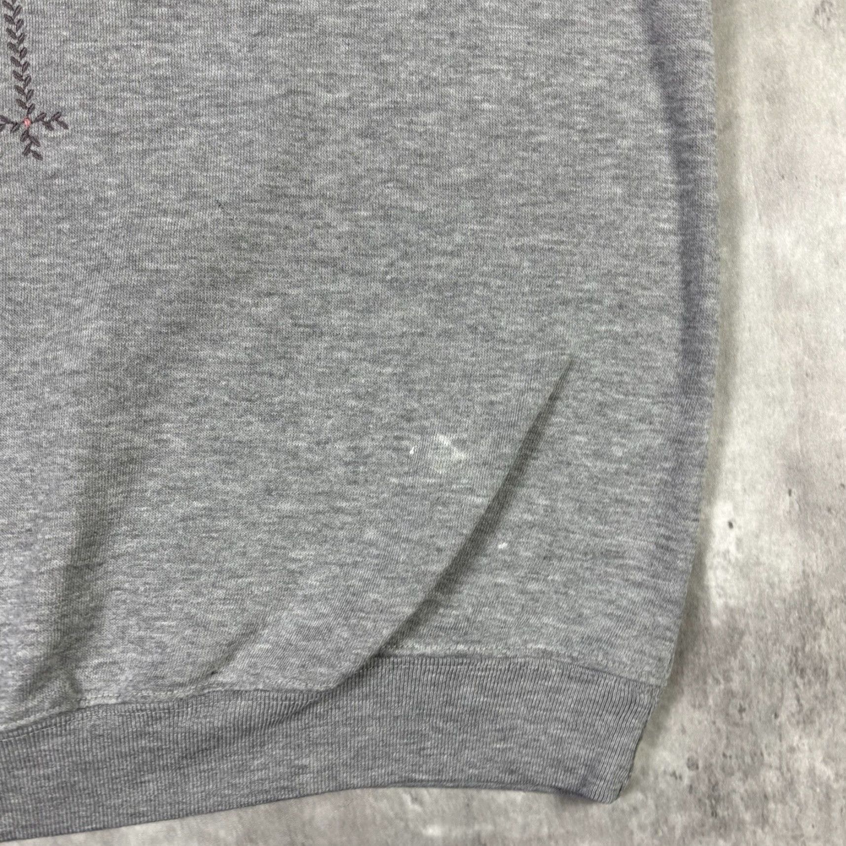 Vintage VINTAGE Sweatshirt Flower Embroidered Gray Pullover Nature 90s M Mens Size US M / EU 48-50 / 2 - 6 Thumbnail