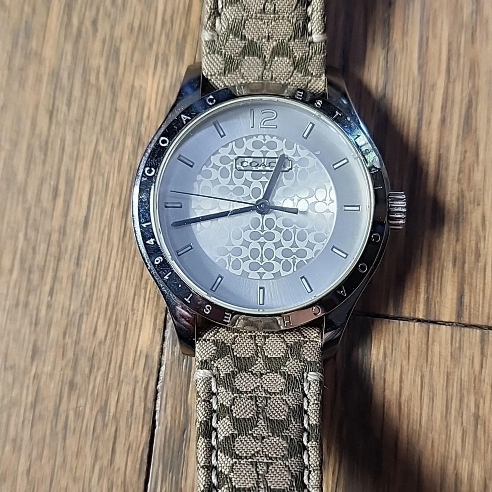 Coach Vintage Classic Coach Tan Signature C Fabric Watch Size ONE SIZE - 2 Thumbnail