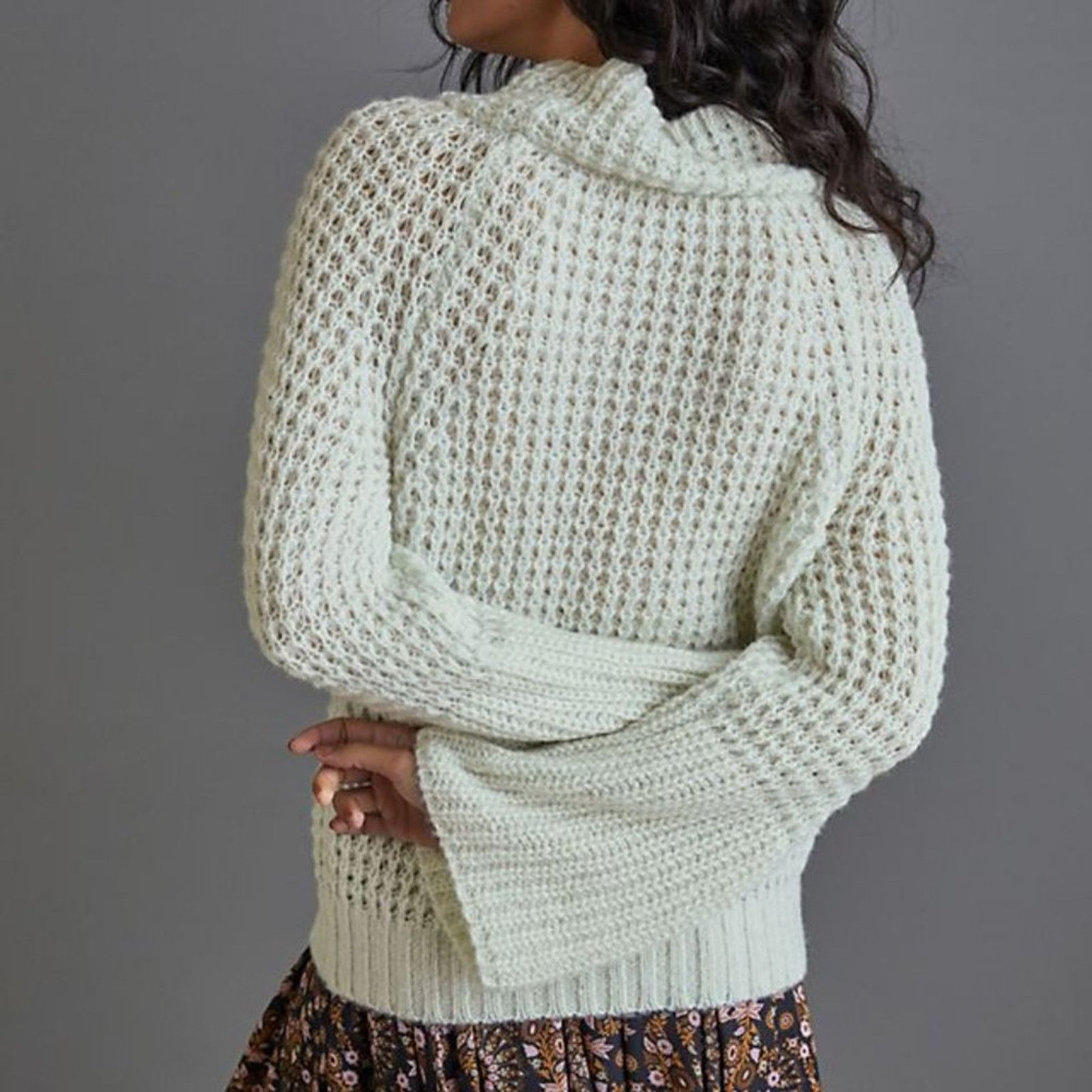 Anthropologie Anthropologie Maeve Mint Bell-Sleeve Sweater Size S / US 4 / IT 40 - 5 Thumbnail