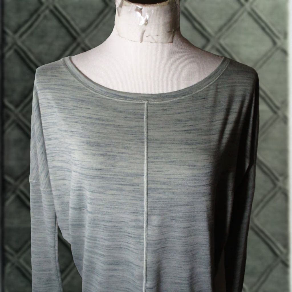 Athleta ATHLETA Gray Lyocell Blend Oversized Top XXS Womens Size XXS / US 00 / IT 34 - 1 Thumbnail