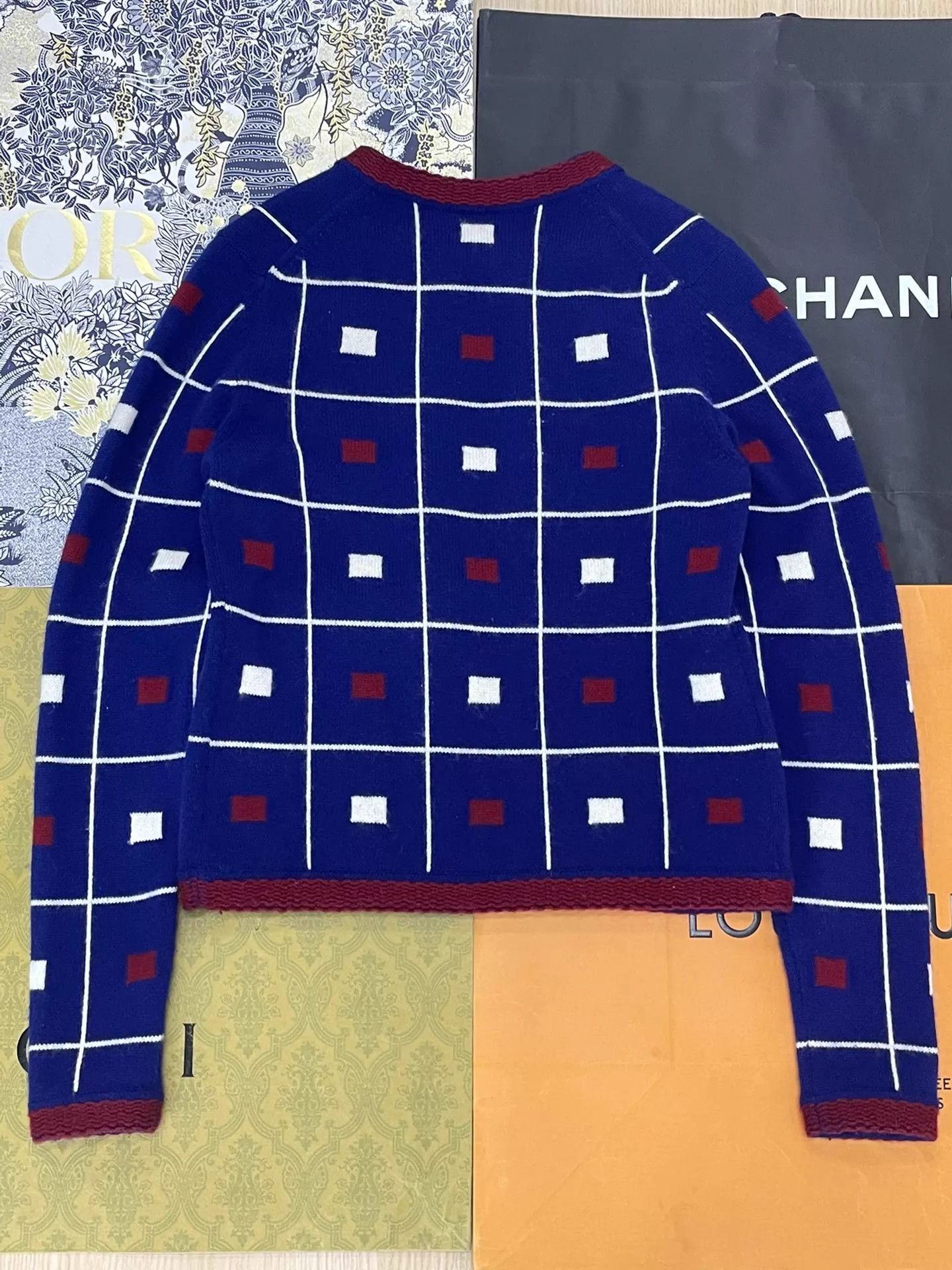Chanel Chanel Colorblocked Tartan Cashmere Cardigan 36 New Size XS / US 0-2 / IT 36-38 - 3 Thumbnail