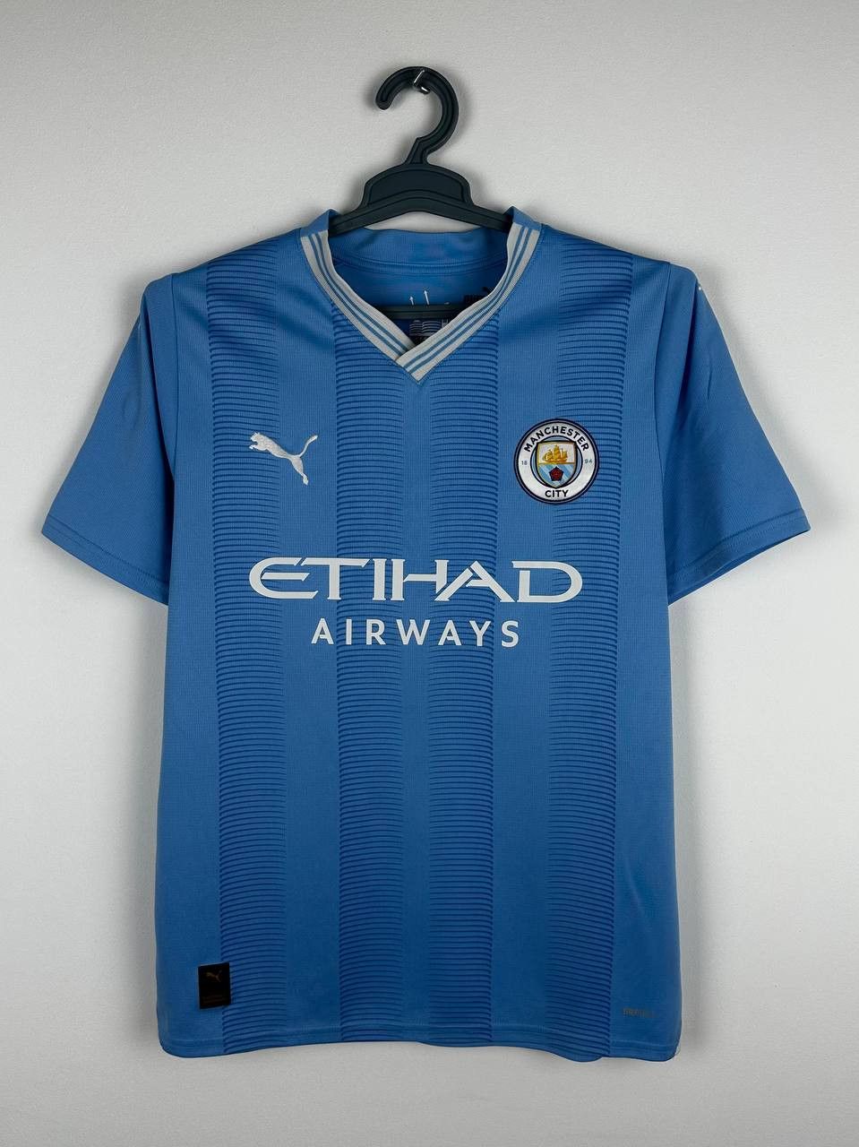 Puma 2023-2024 MANCHESTER CITY HOME JERSEY Size US M / EU 48-50 / 2 - 2 Thumbnail