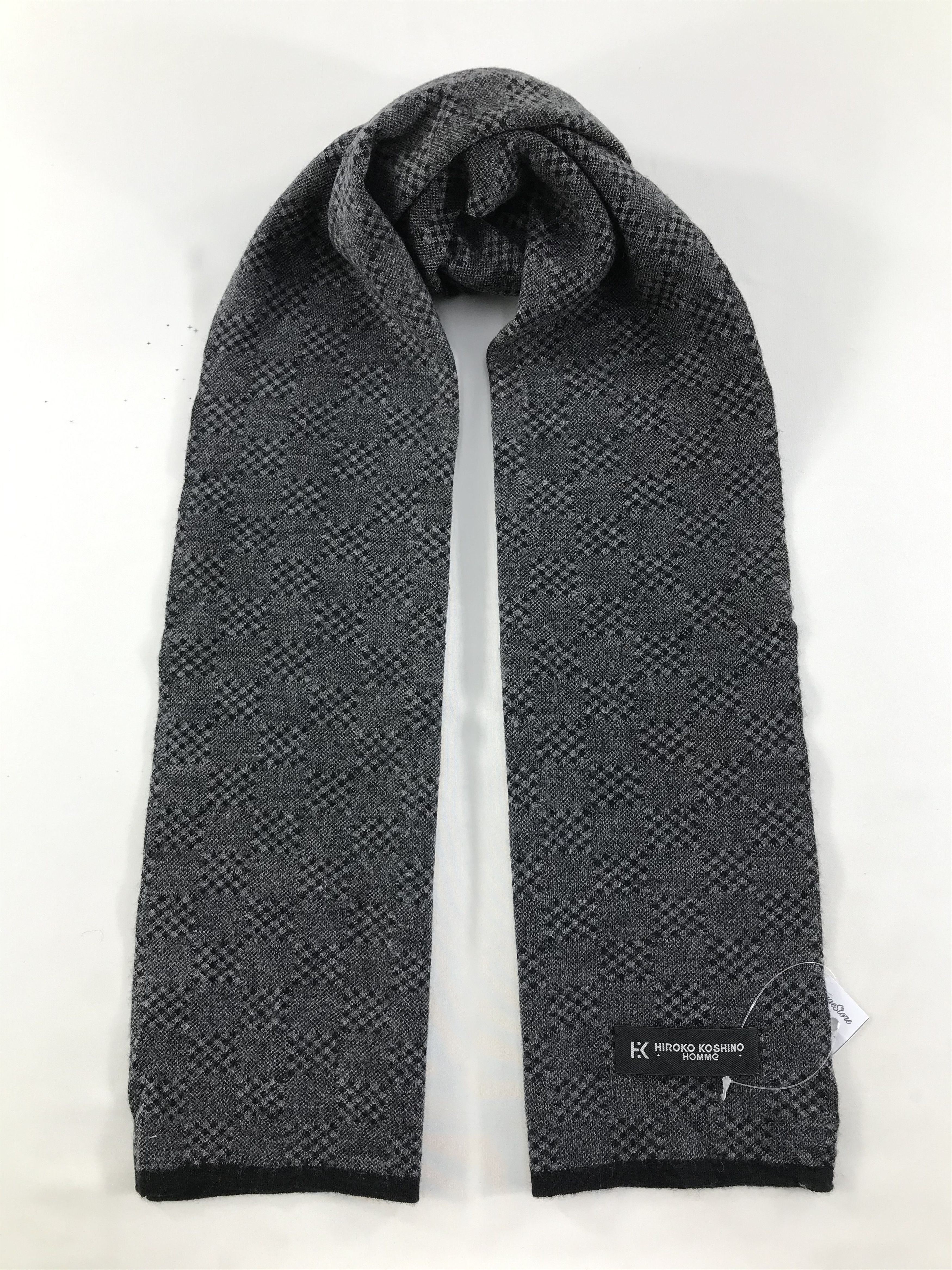 Hiroko Koshino Homme Vintage Hiroko Koshino Scarf/Muffler/Neckwear MF904 Size ONE SIZE - 1 Thumbnail