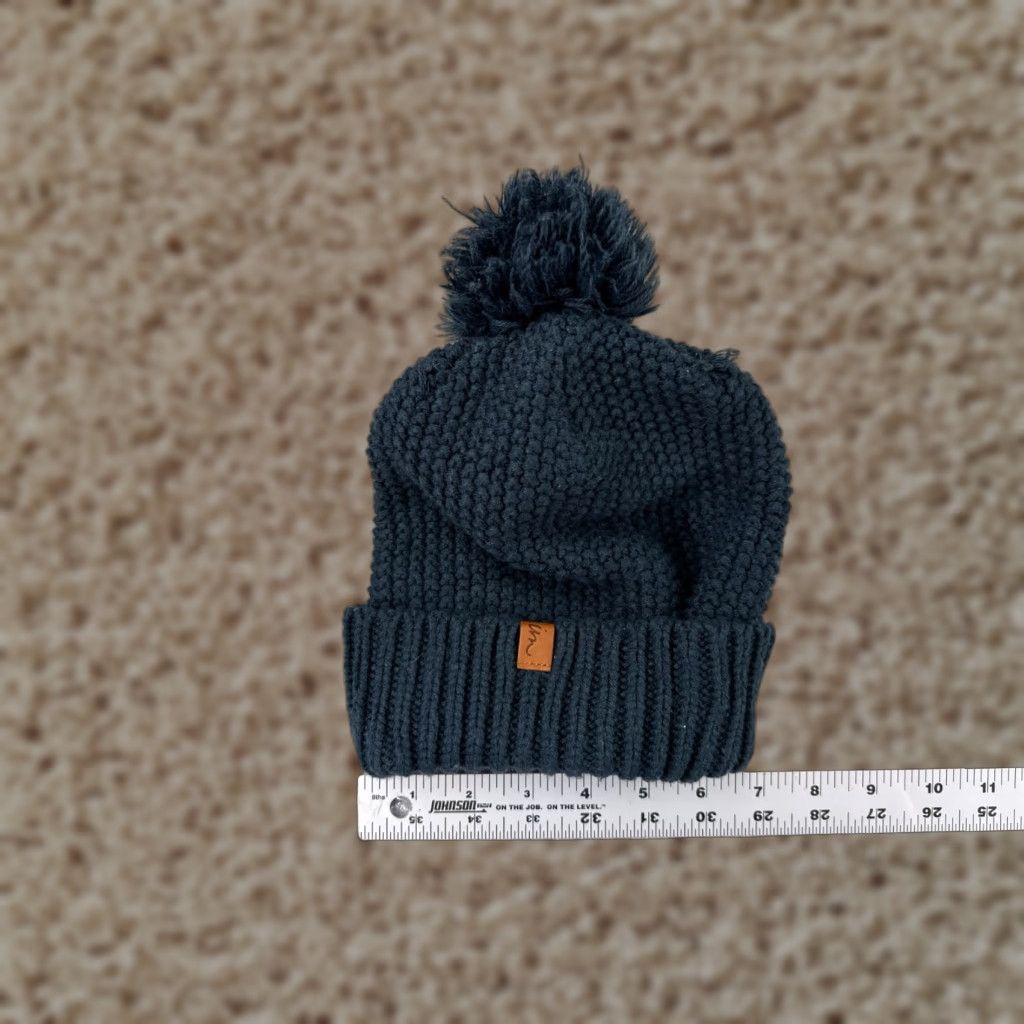 Vintage Beanie Beanie, Toque WOMENS One Size Blue 100% Acrylic Knit Hat/Cap Ski Theme Winter Adult Womens Size ONE SIZE - 1 Thumbnail