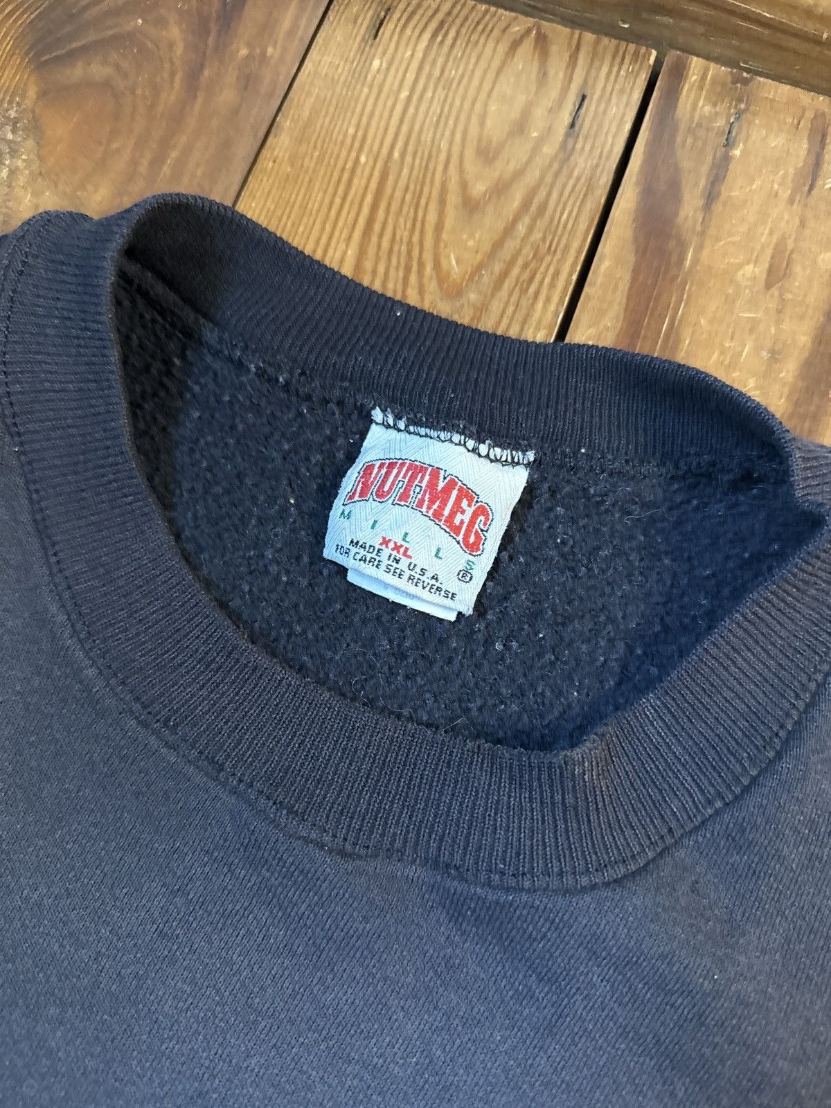 Vintage Vintage 90s Faded Distressed Black Blank Crewneck Sweatshirt Size US XXL / EU 58 / 5 - 2 Thumbnail