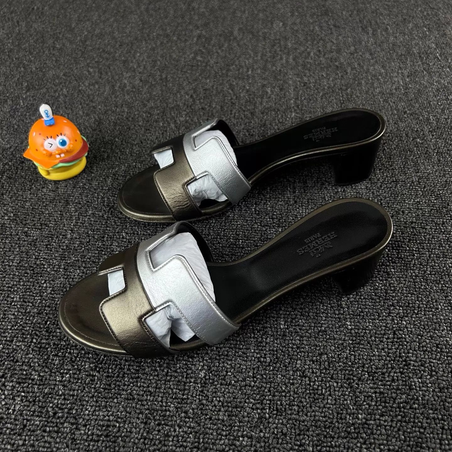 Hermes Hermes Colorblock H Logo Slide EU37 Like New HB6638 Size US 6.5 / IT 36.5 - 1 Thumbnail