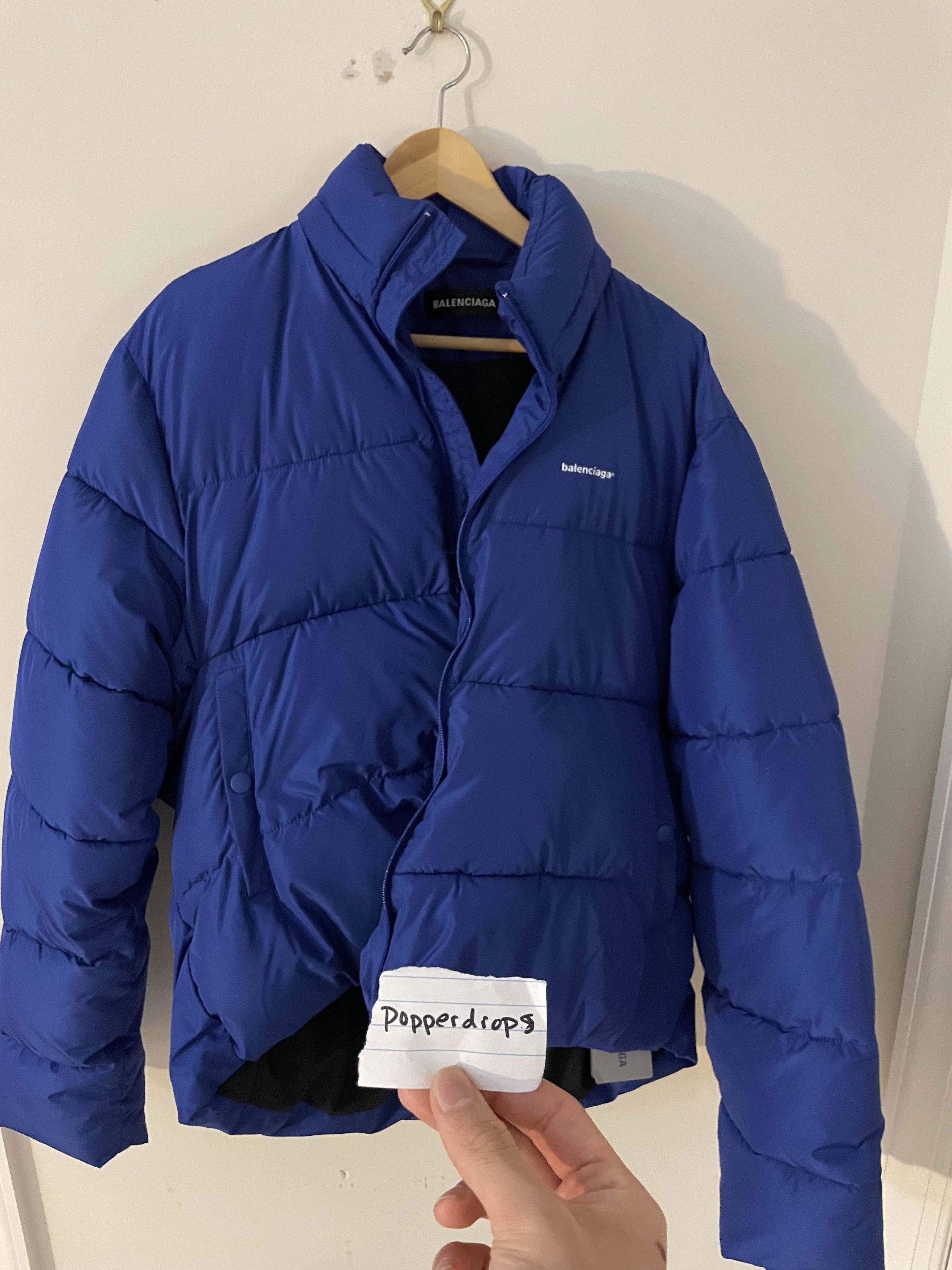 Balenciaga c shape puffer jacket hotsell