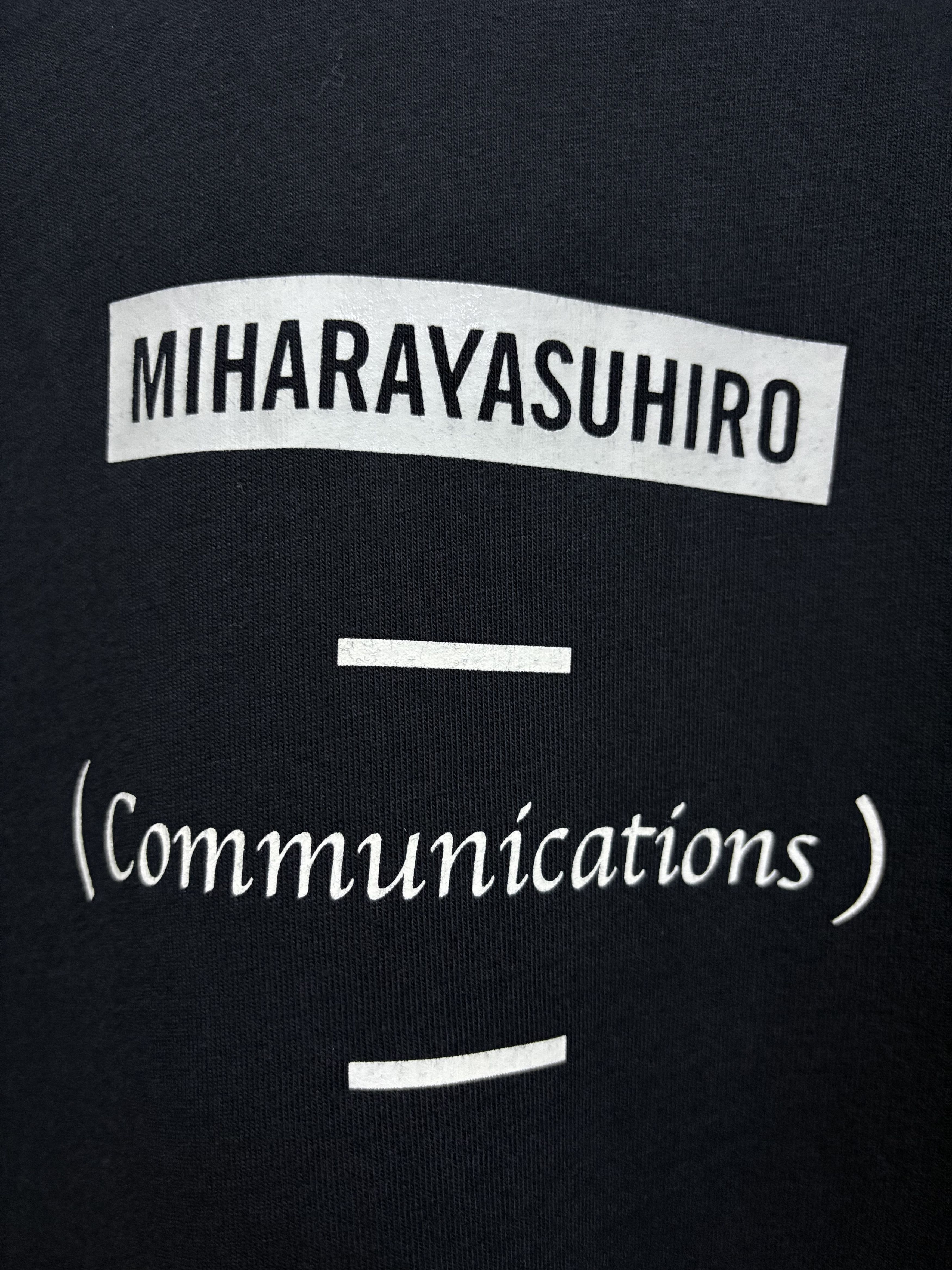 GU × Maison MIHARA YASUHIRO 2000's GU x Maison Miharayasuhiro - Communication T-Shirt Size US M / EU 48-50 / 2 - 5 Thumbnail