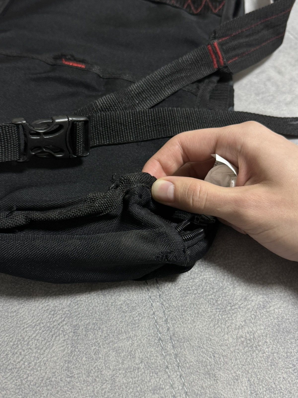 Oakley Vintage Rare Oakley sling crossbody bag backpack Size ONE SIZE - 19 Thumbnail